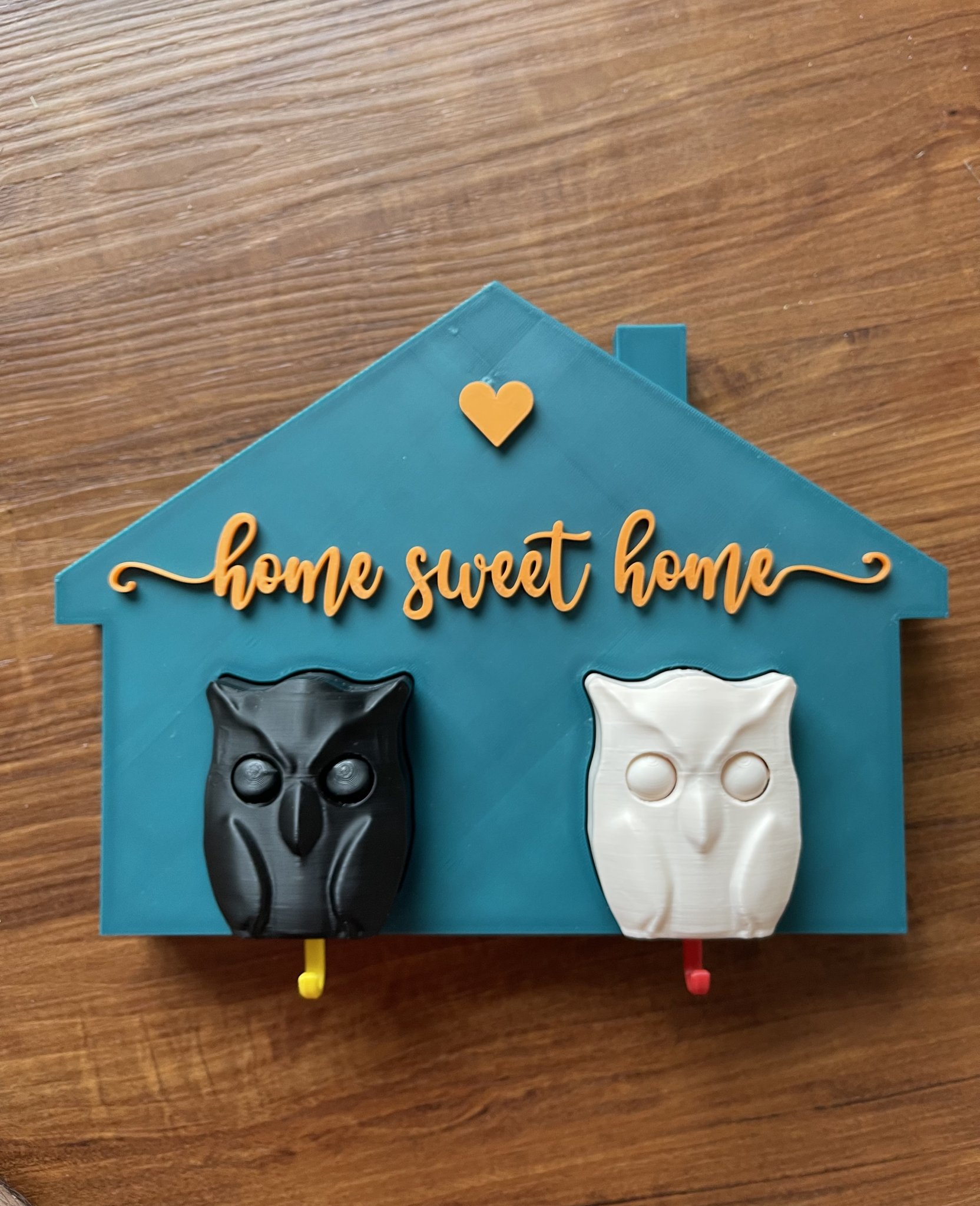 Giá treo chìa khóa hình cú mắt nhấp nháy