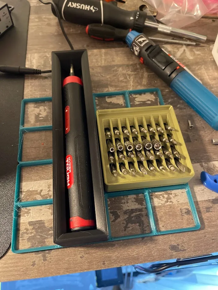 Giá đỡ tua vít Hypertough 4v cho Gridfinity