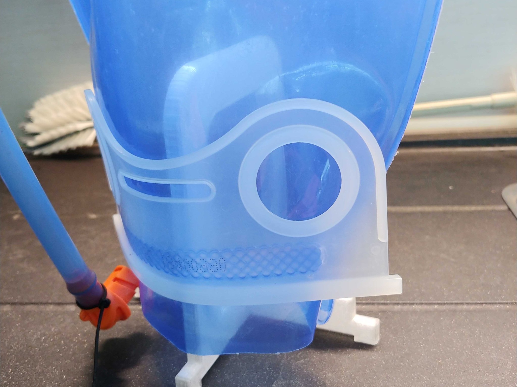 Máy sấy bóng nước Source Deuter 3l