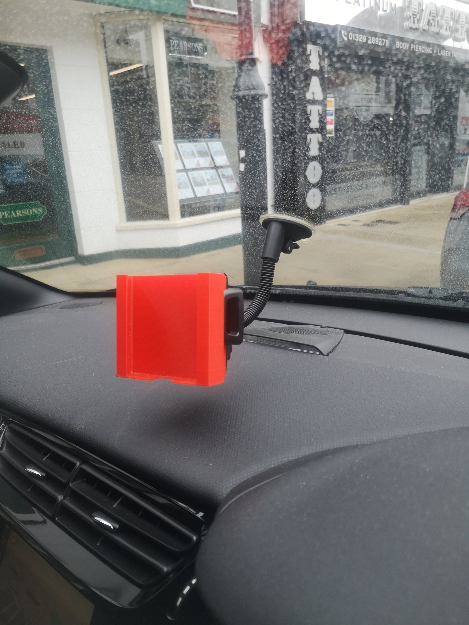 Bộ chuyển đổi điện thoại di động lớn cho giá đỡ xe nhỏ