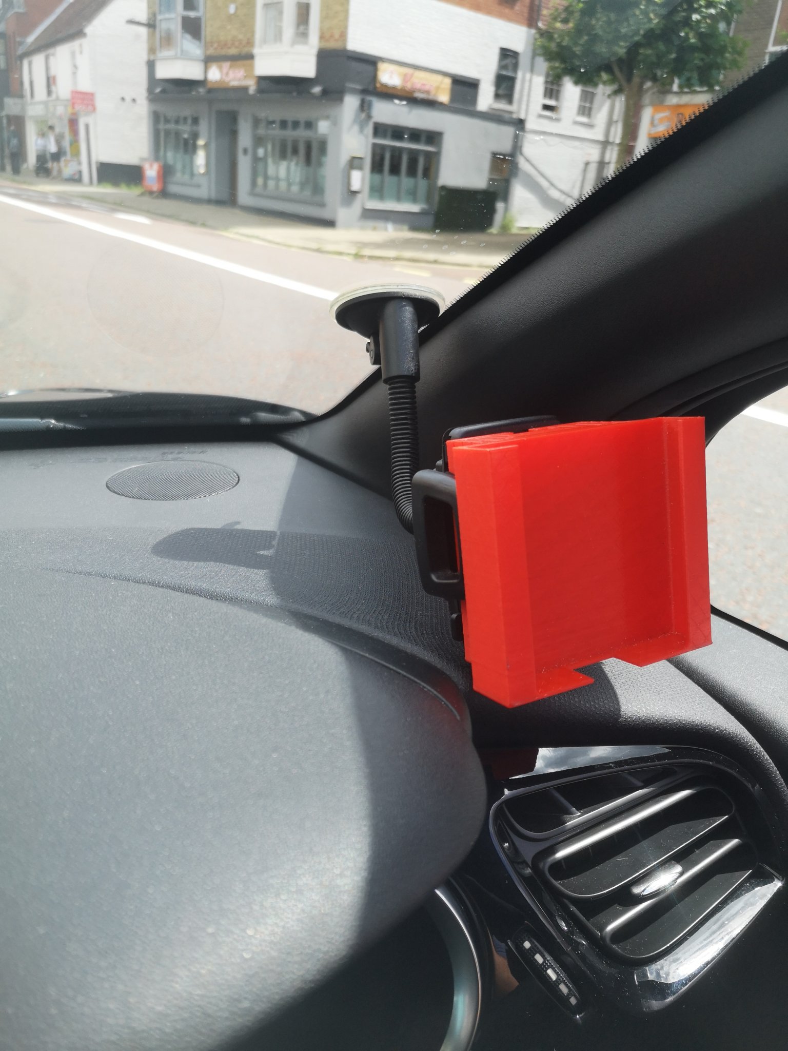 Bộ chuyển đổi điện thoại di động lớn cho giá đỡ xe nhỏ