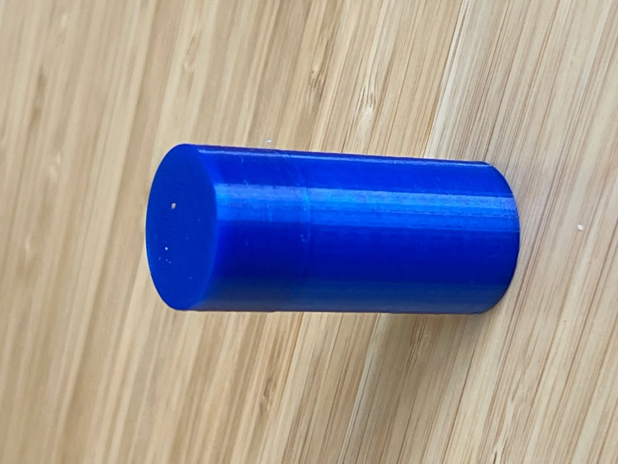 Bình chứa hình trụ đơn giản với nắp vặn cho in 3D