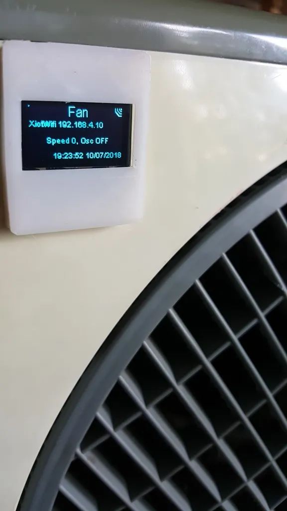 Vỏ mỏng cho màn hình Oled SSD1306 (arduino / ESP)