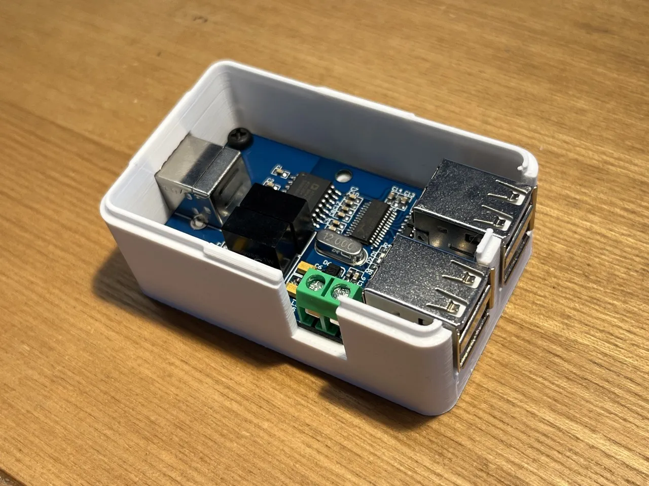 Vỏ bảo vệ USB 4 kênh cho thiết bị điện tử DIY