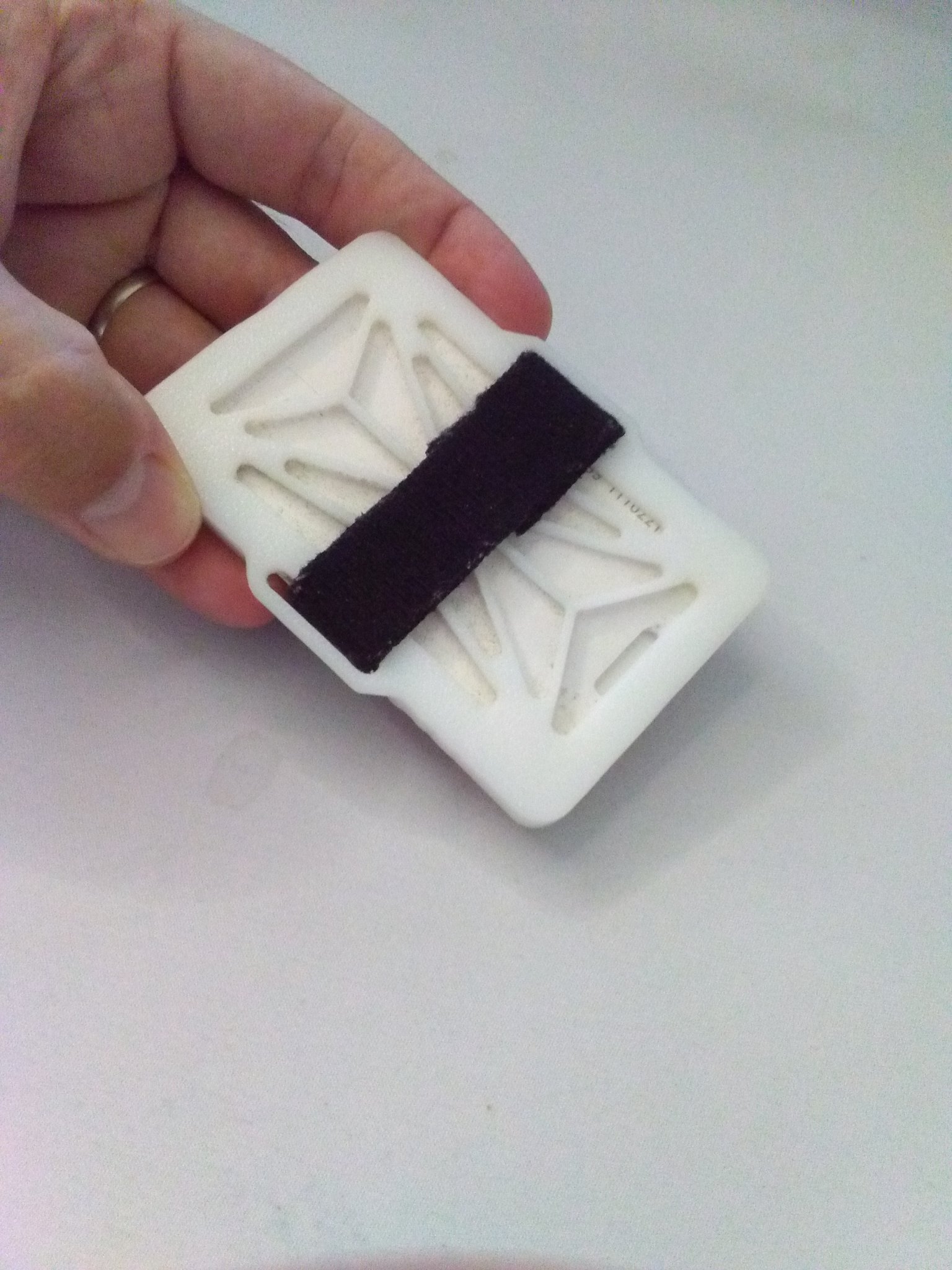 Ví đựng thẻ đơn giản cho 5-6 thẻ, thiết kế nhẹ và linh hoạt