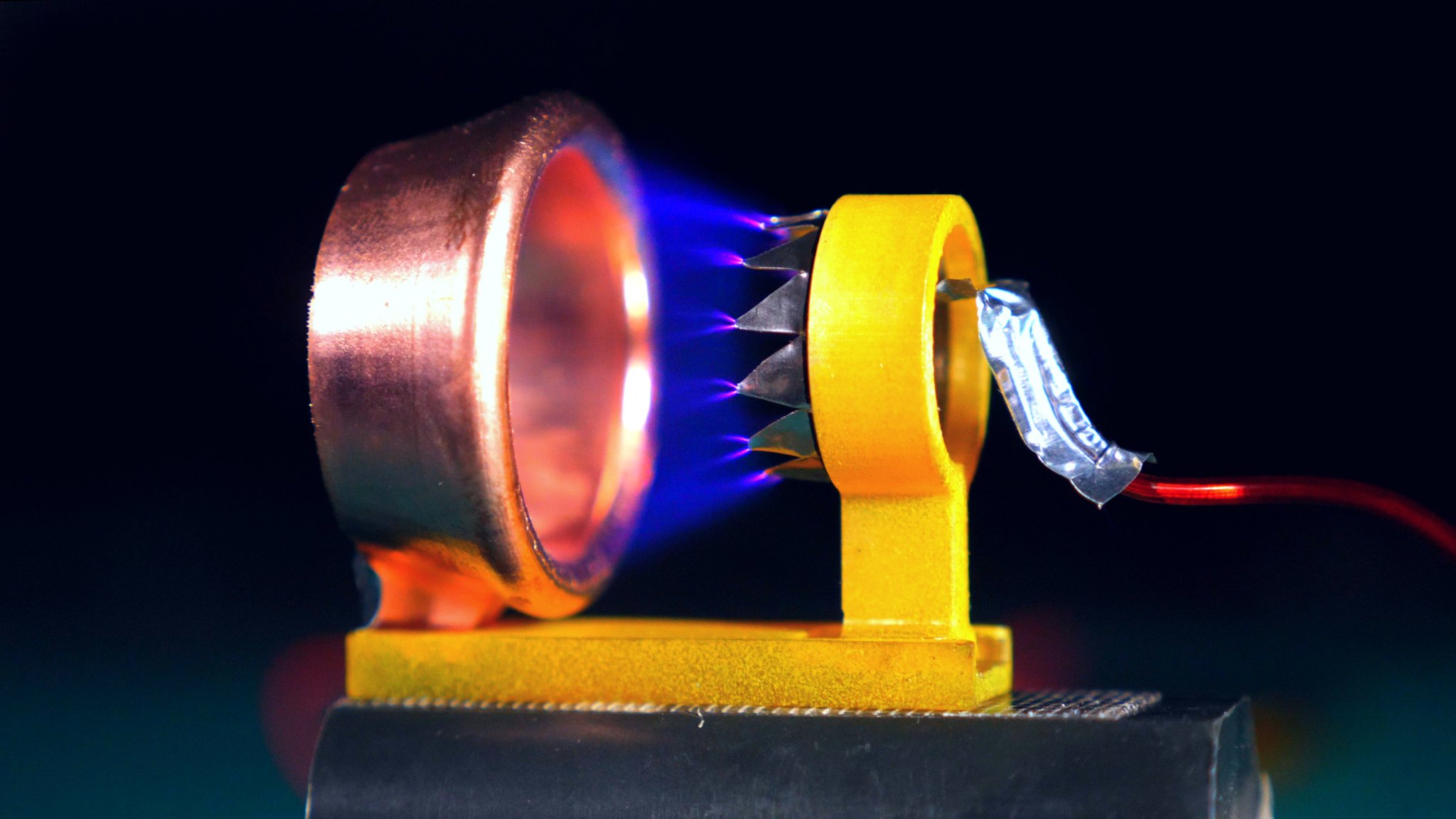 Thiết kế động cơ ion tạo gió ion hiệu quả