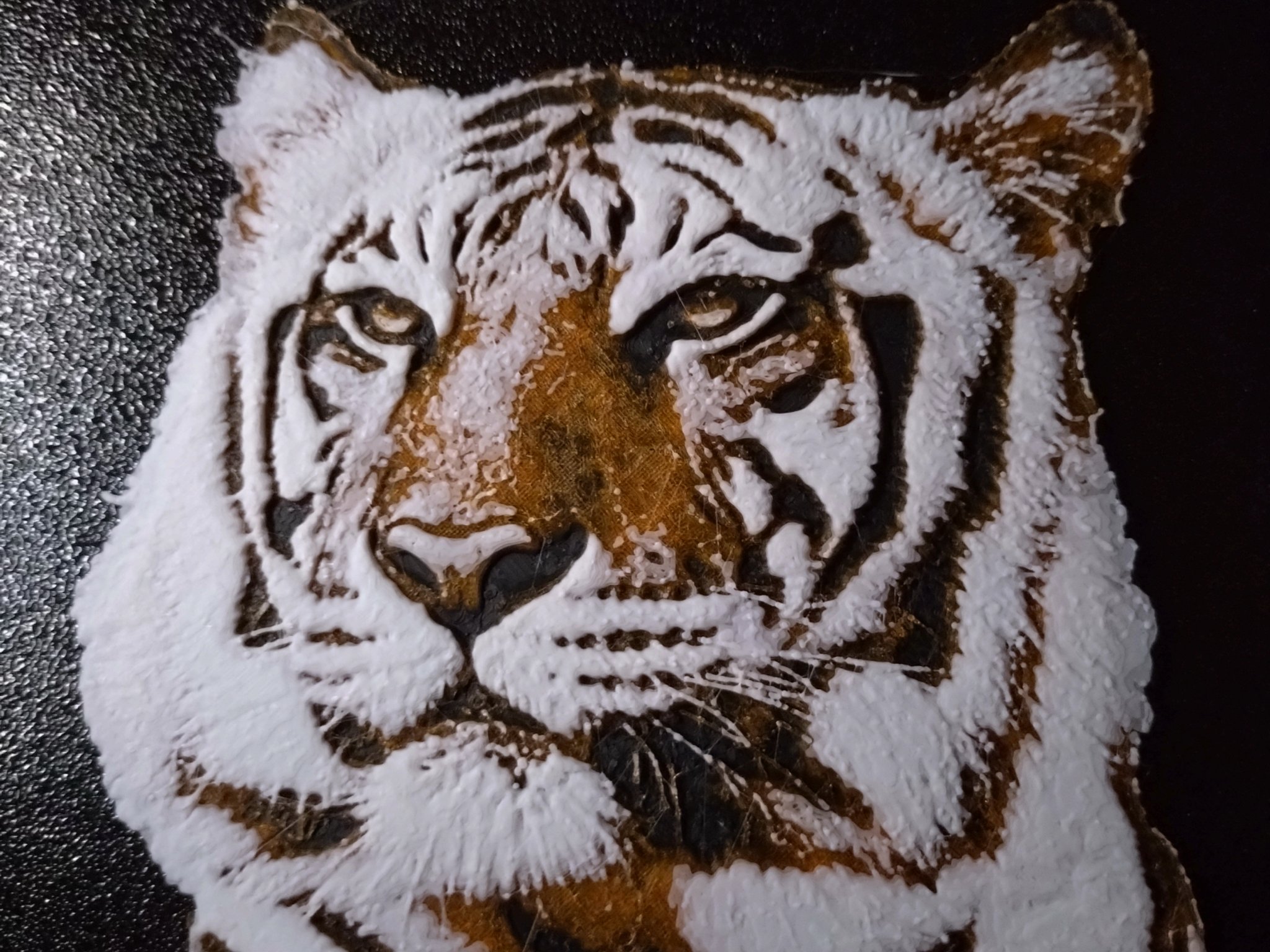 Mô hình hổ phong cách Low Poly Hueforge