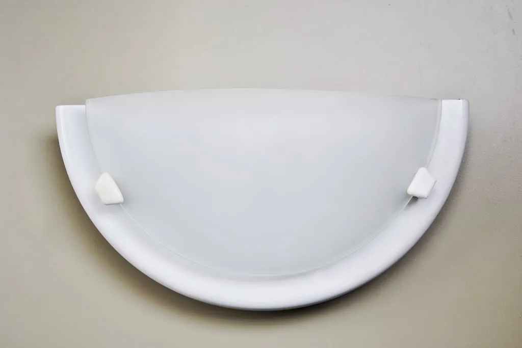 Giá đỡ đèn tường hình bán nguyệt