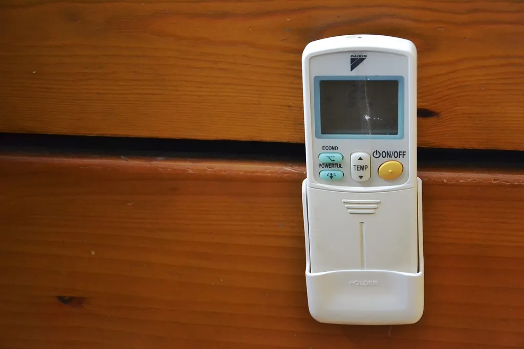 Giá đỡ treo điều khiển Daikin AC nguyên bản