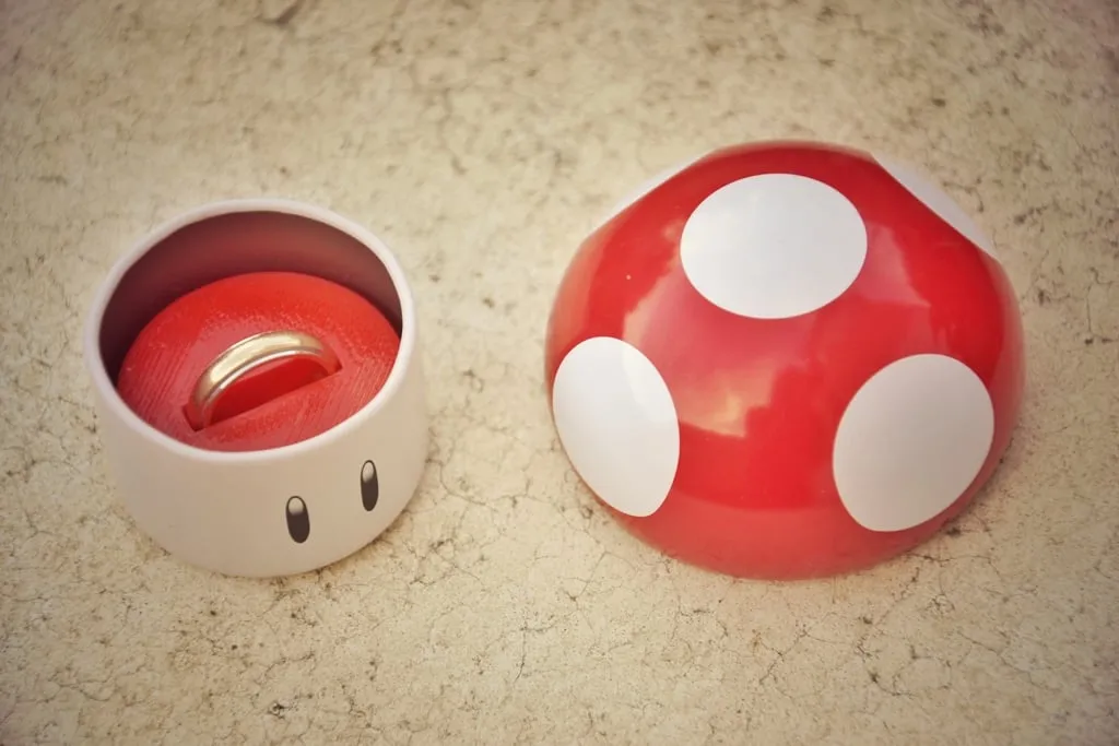 Hộp nhẫn cưới Nintendo hình nấm độc đáo