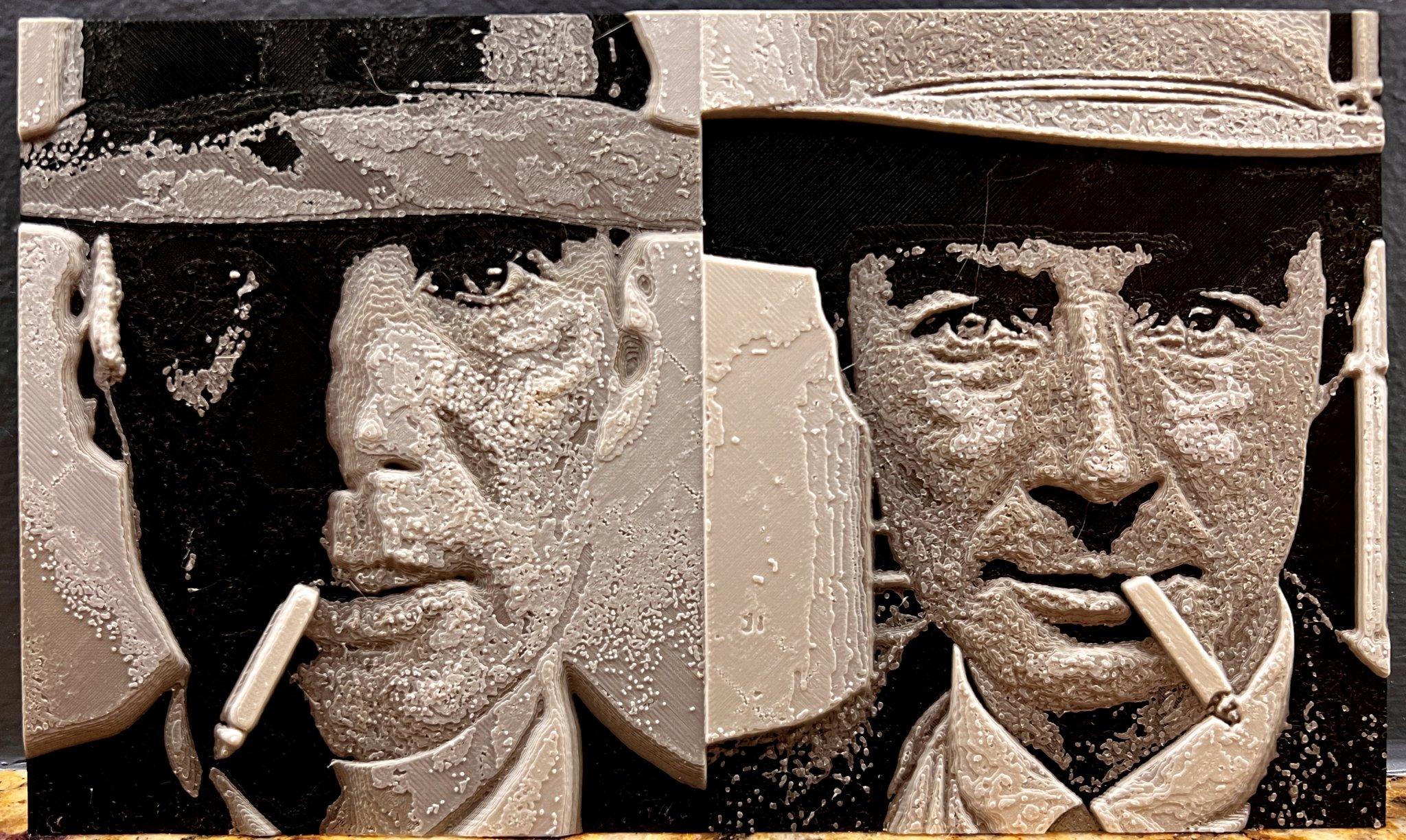 Cillian Murphy trong vai Robert Oppenheimer với phong cách HueForge