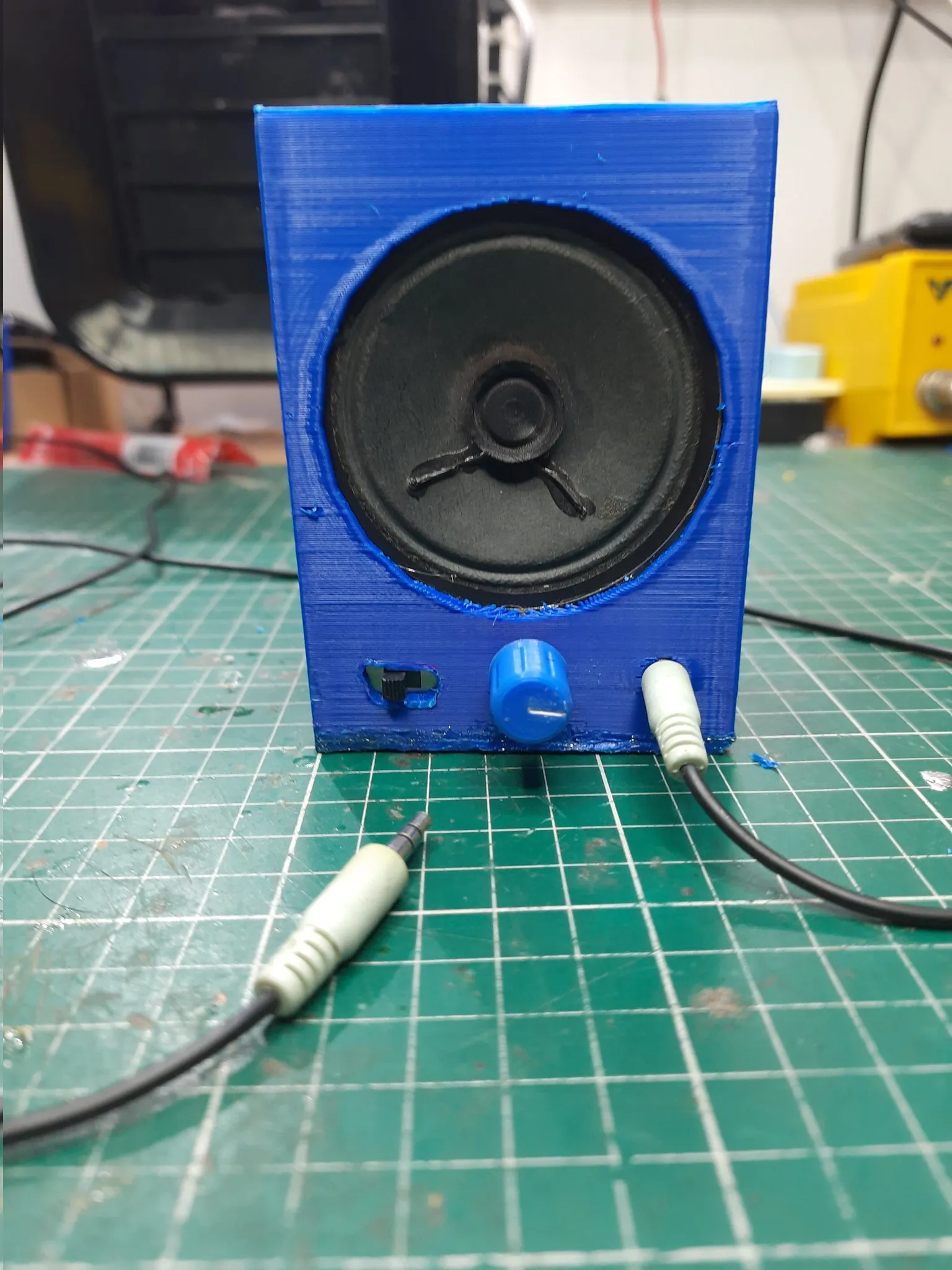 Loa retro in 3D sử dụng chip khuếch đại PAM8403