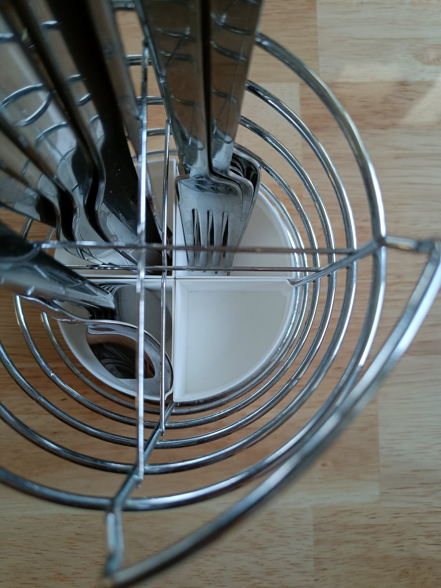 Giá đỡ dao kéo cho bàn ăn