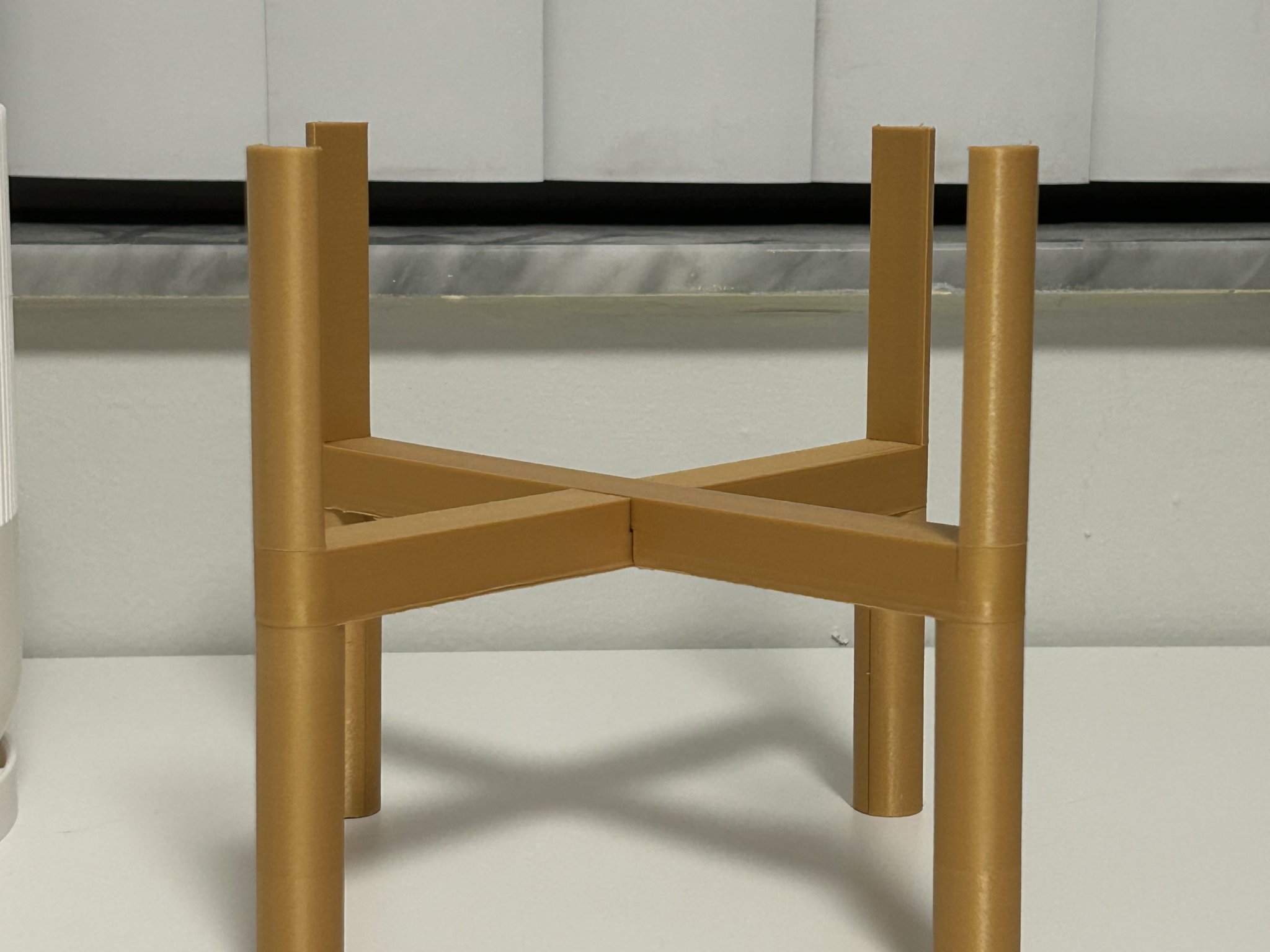 Giá đỡ chậu cây hiện đại 6 inch của Jordan Proctor Designs