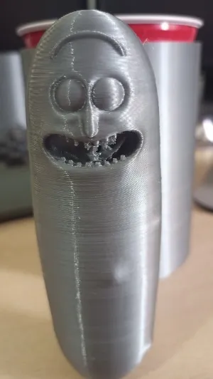 Cốc uống Rick và Morty với tay cầm dưa chua