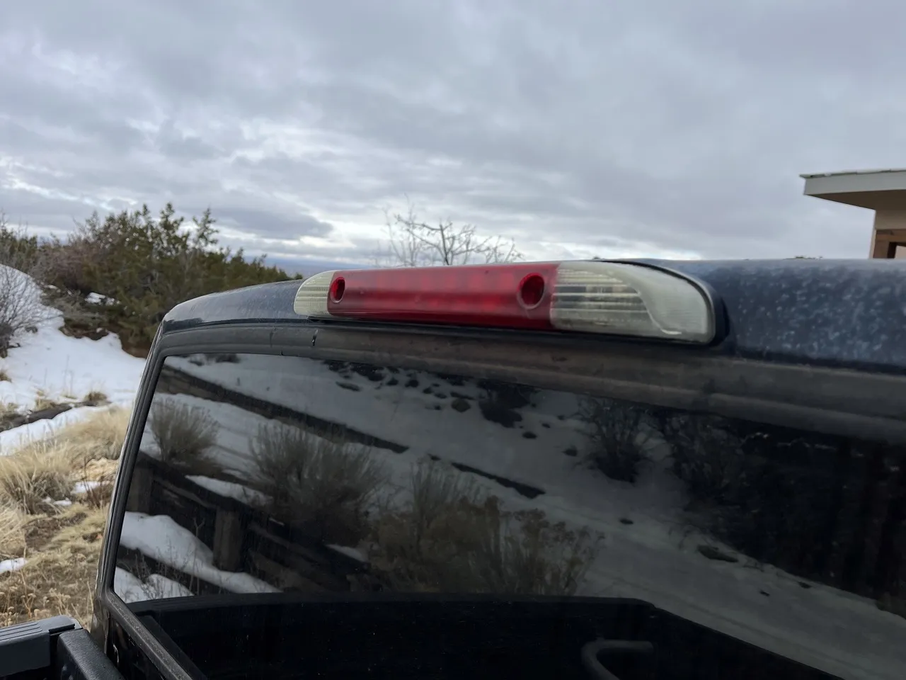 Grommet giữ đèn phanh thứ ba cho Nissan Frontier 2002