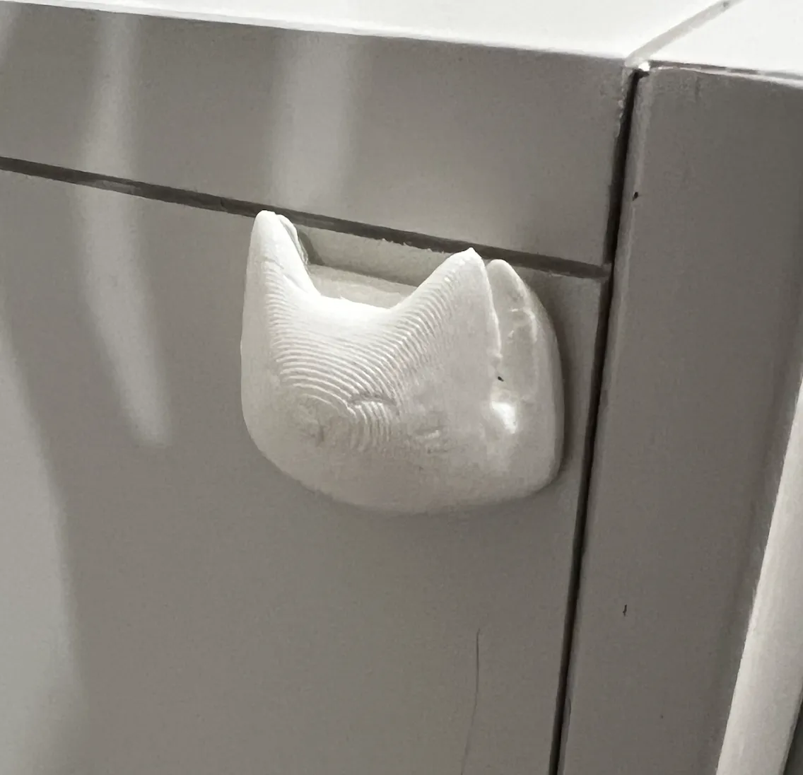 Giá đỡ dây hình mèo dễ thương cho văn phòng