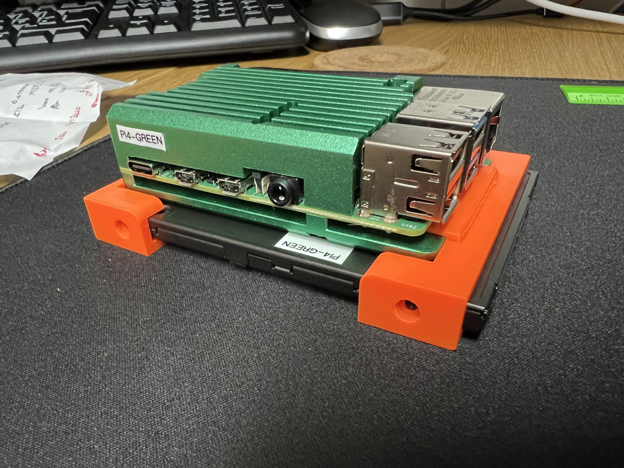 Giá đỡ SSD cho Raspberry Pi4 đơn giản và hiệu quả