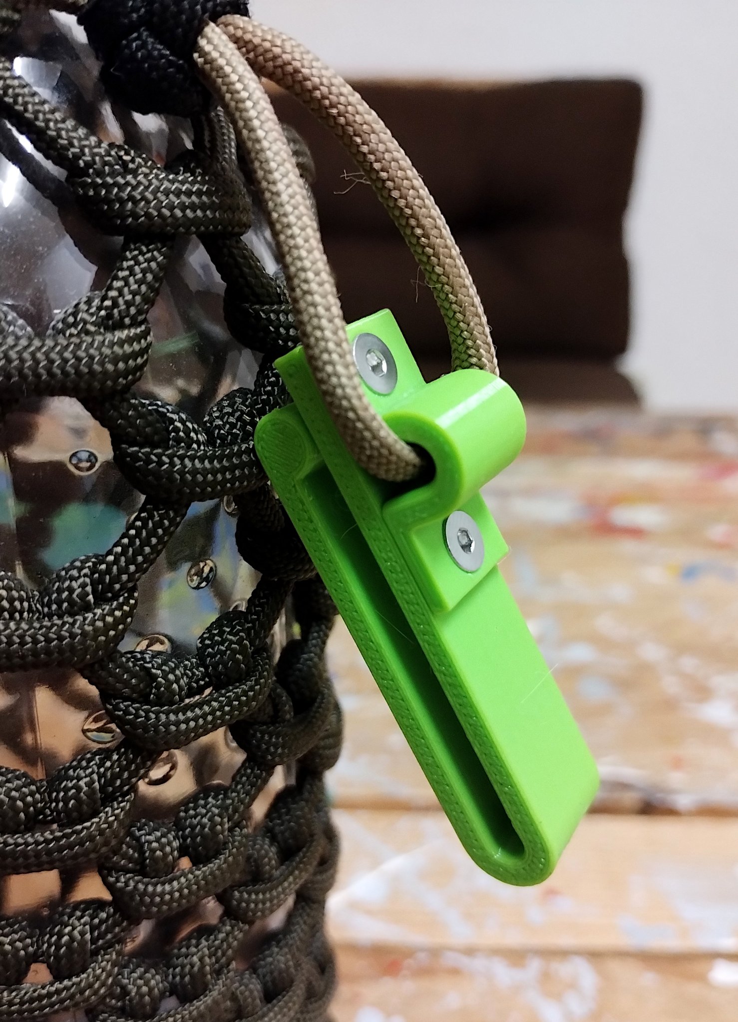 Kẹp dây đai có thể vặn cho paracord