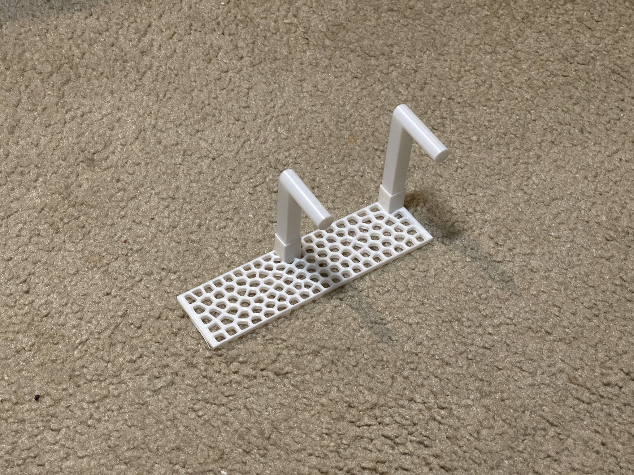 Giá đỡ thìa và spatula giúp giữ sạch bề mặt làm việc