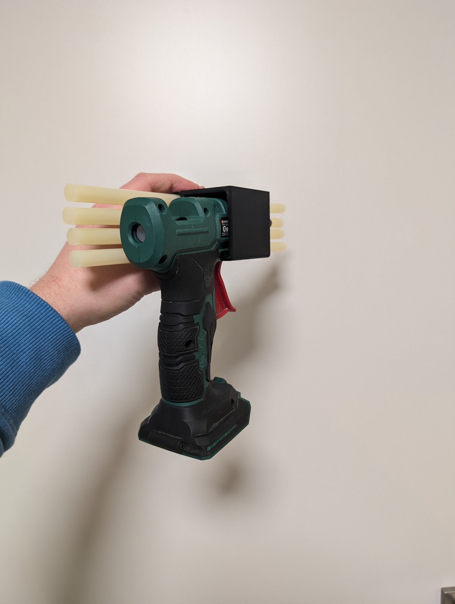 Giá đỡ súng bắn keo nóng Parkside PHPA 20-LI A1