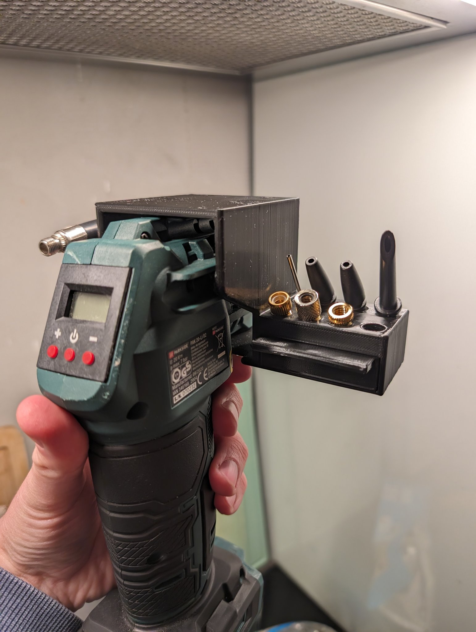 Giá đỡ dưới cho máy nén khí cầm tay Parkside PAK 20-Li B2