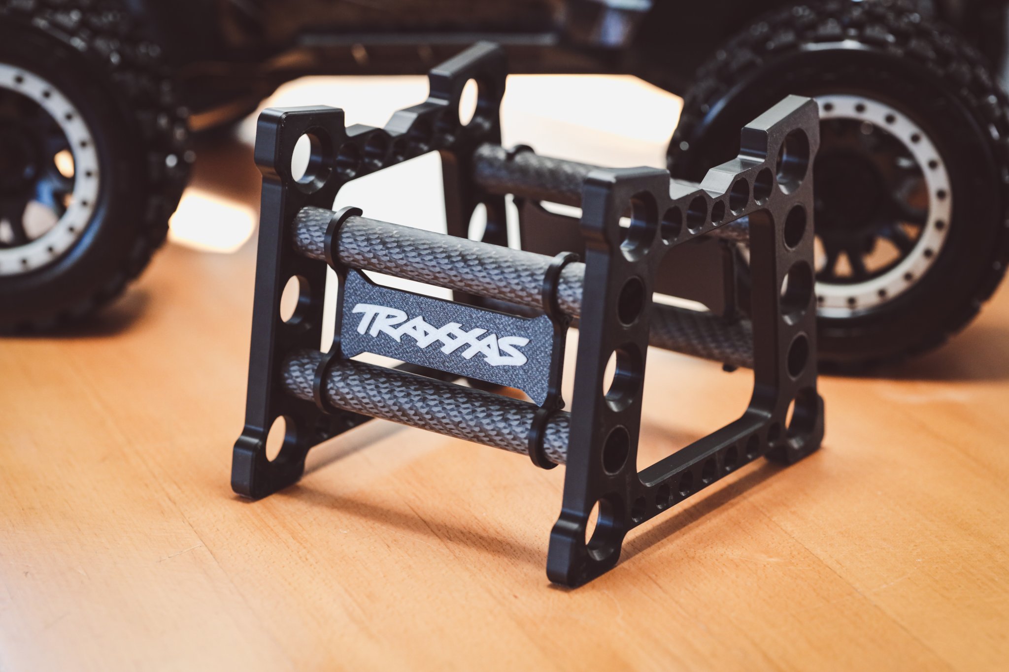 Giá đỡ làm việc cho Traxxas X-Maxx