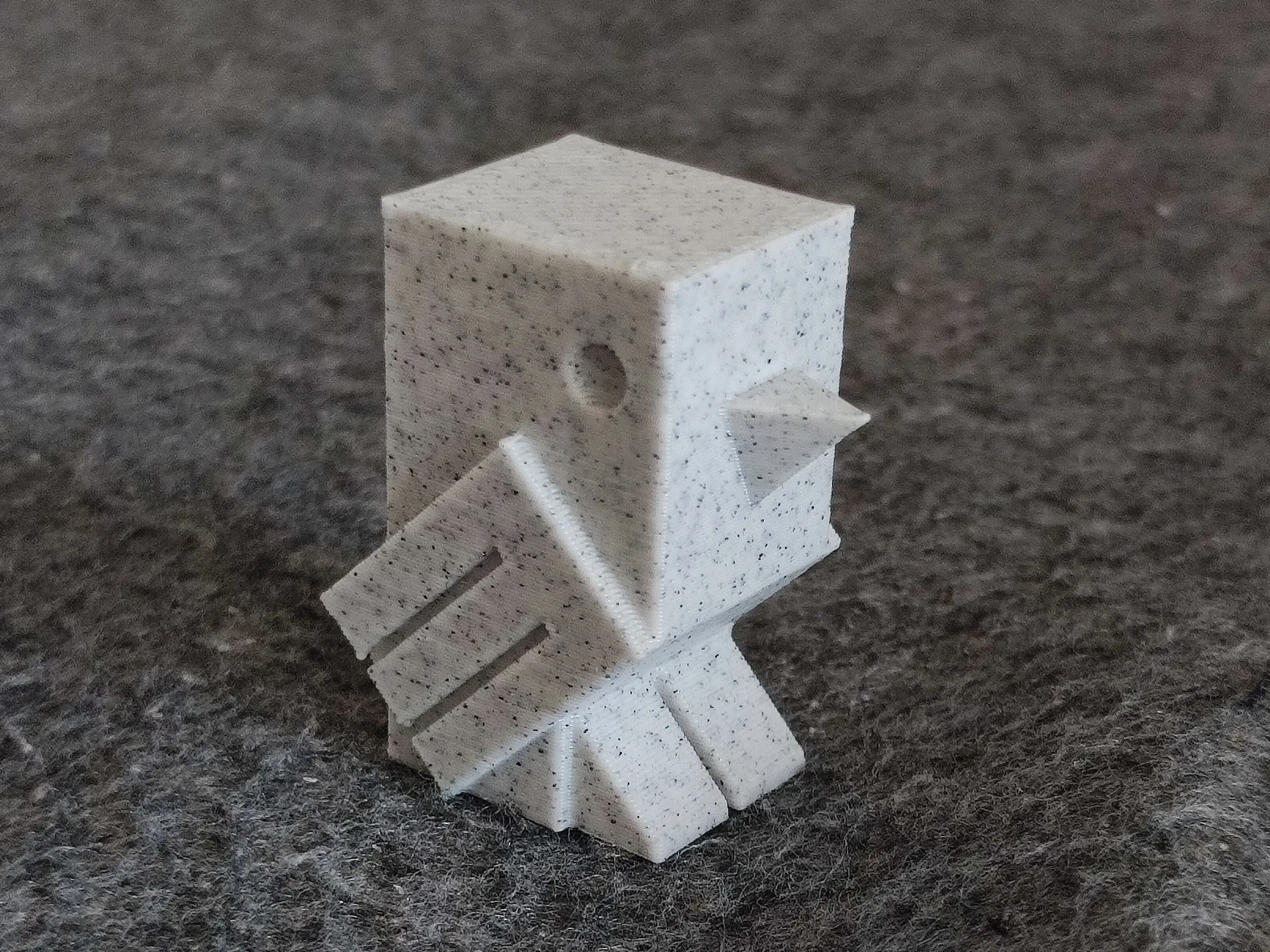 Mô hình chim low poly lấy cảm hứng từ Cali Cat