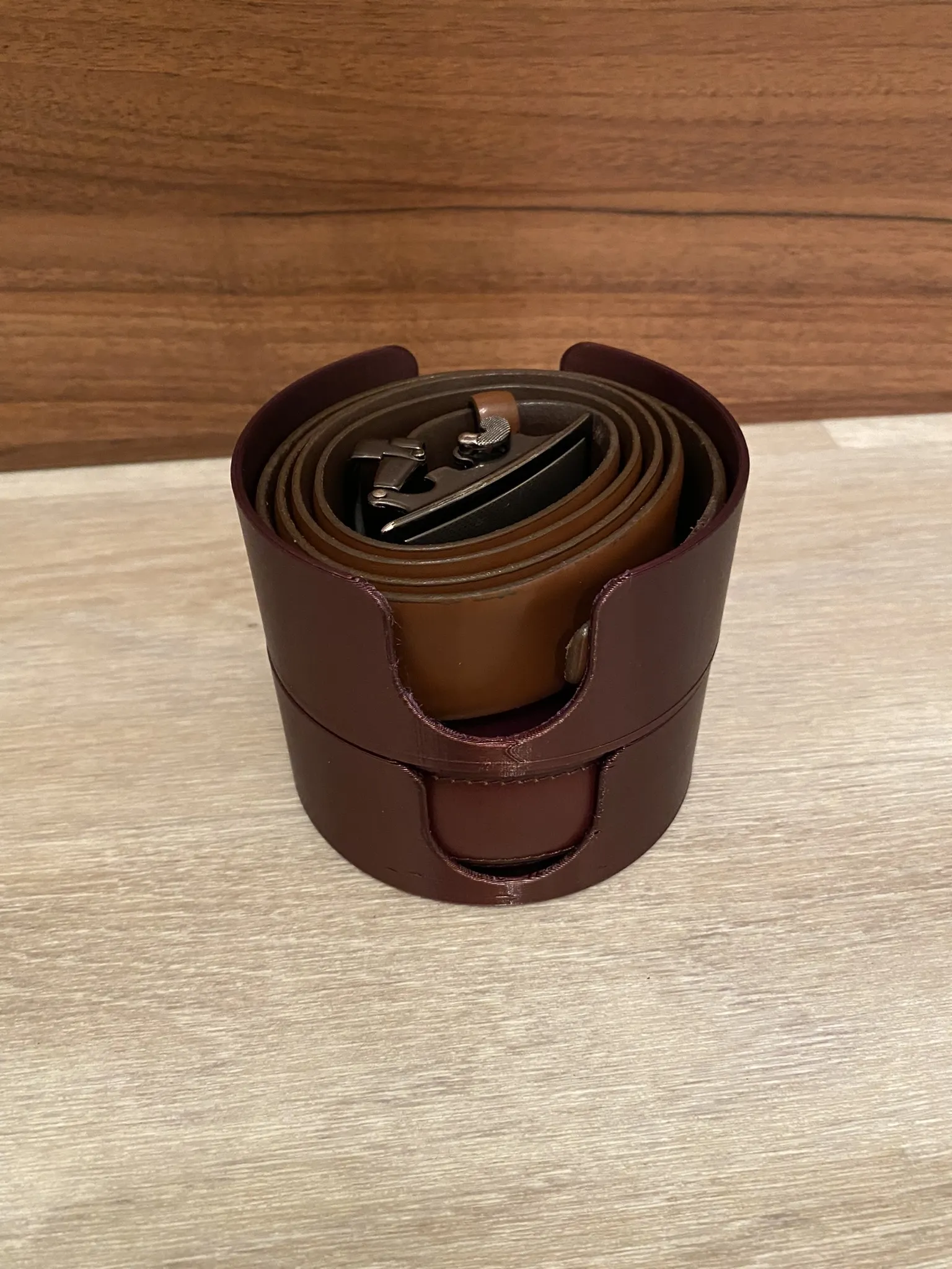 Giá đỡ thắt lưng xếp chồng tiện lợi