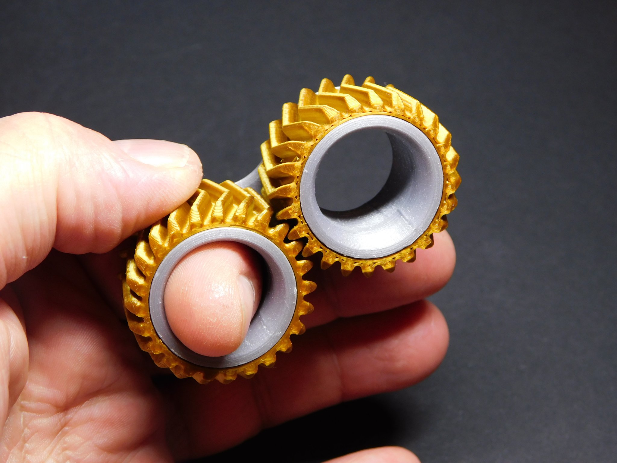 Spinner fidget bánh răng cho hai ngón tay