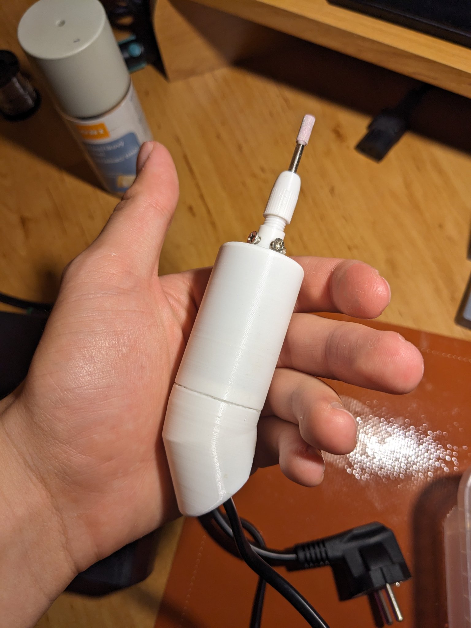 Máy khoan mini với kẹp in 3D