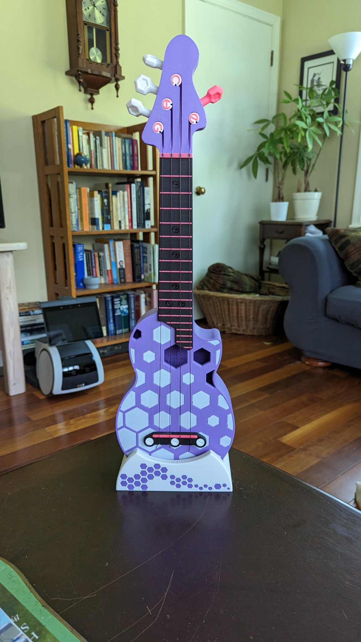 Giá đỡ ukulele Hex phù hợp cho nhạc cụ của bạn