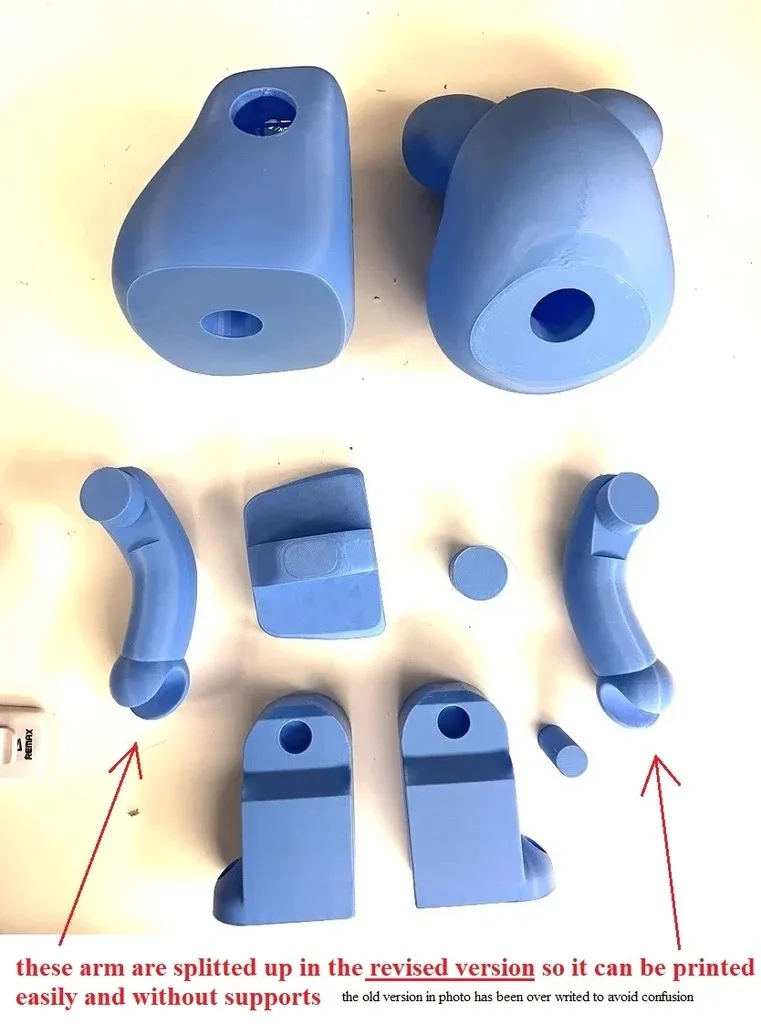 Nhân vật gấu Bear Brick có thể cử động