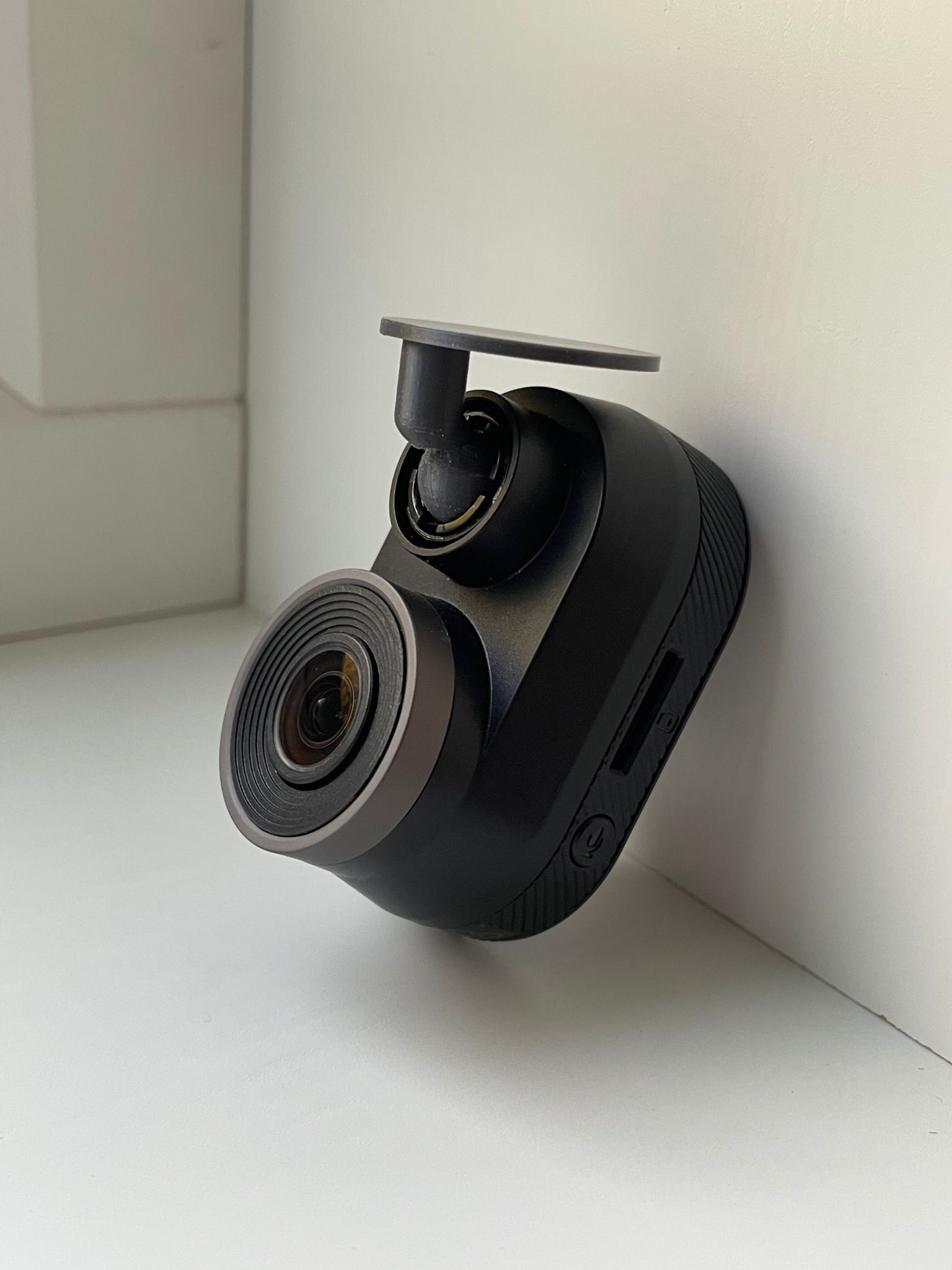 Giá đỡ dán thấp cho camera hành trình Garmin Mini