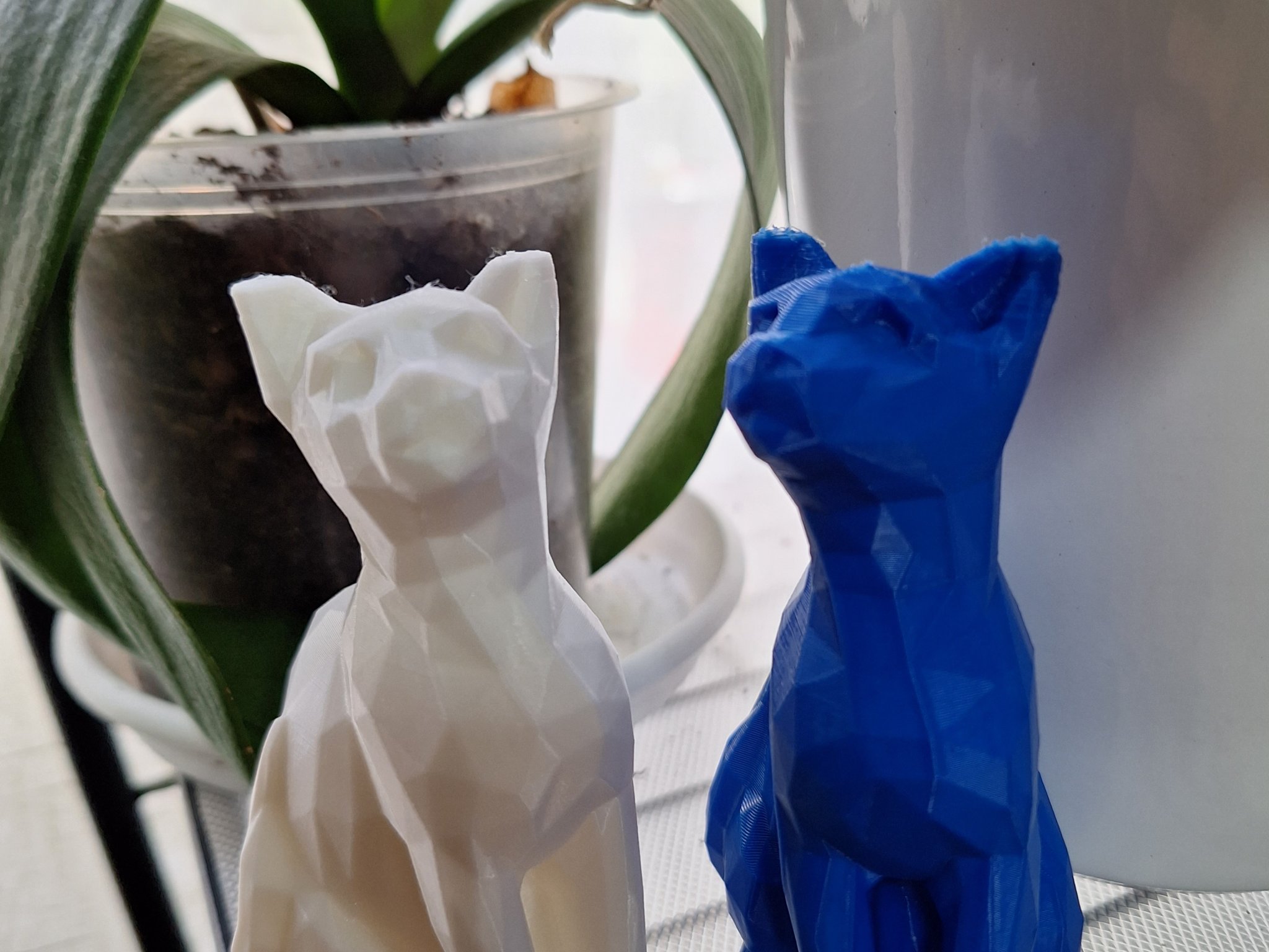 Mèo thấp poly phong cách nghệ thuật 3D