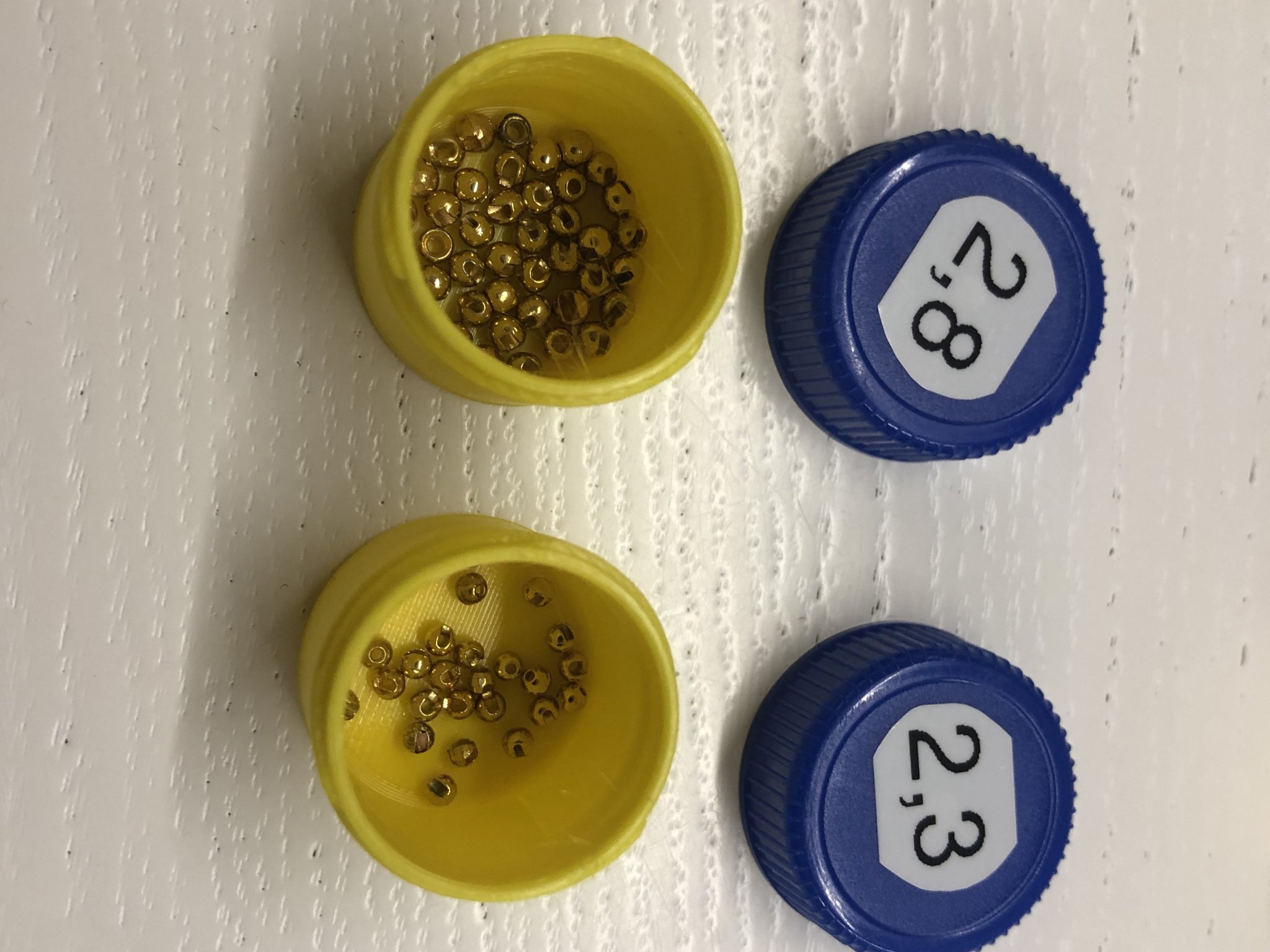 Hộp chứa nắp sữa Pilos từ Lidl