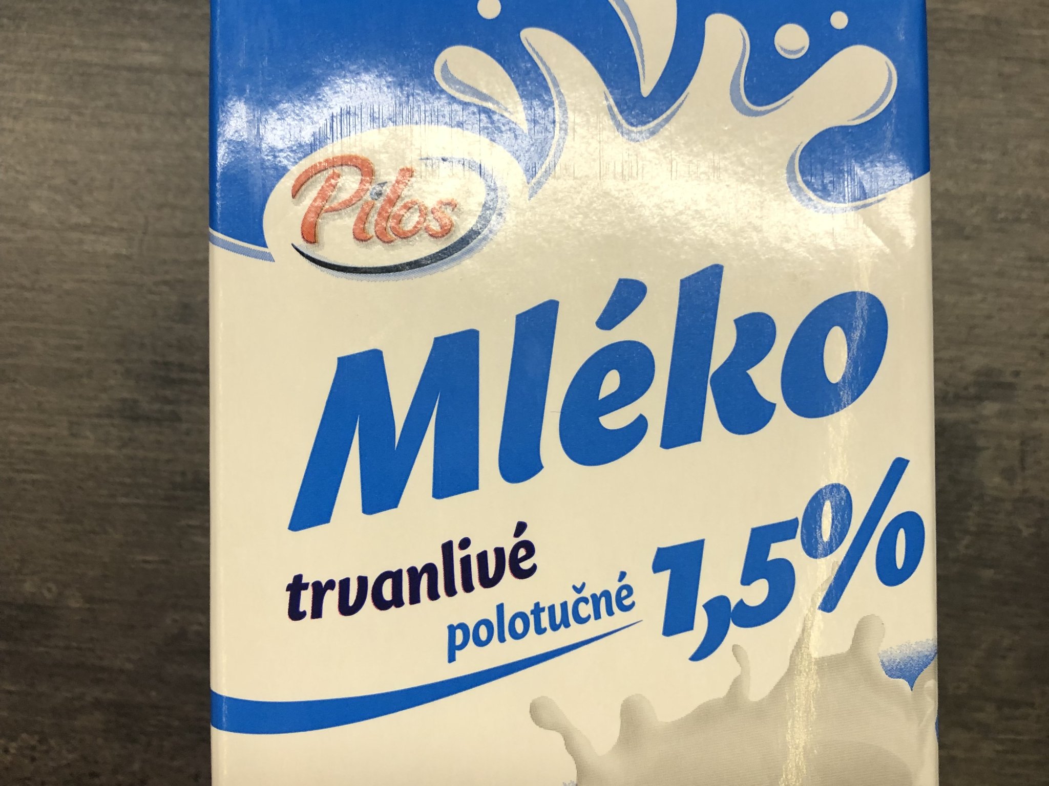 Hộp chứa nắp sữa Pilos từ Lidl