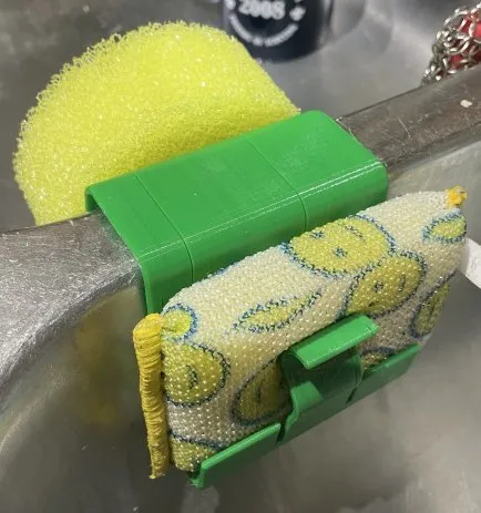 Giá đỡ bọt biển Scrub Daddy cho bồn rửa bát