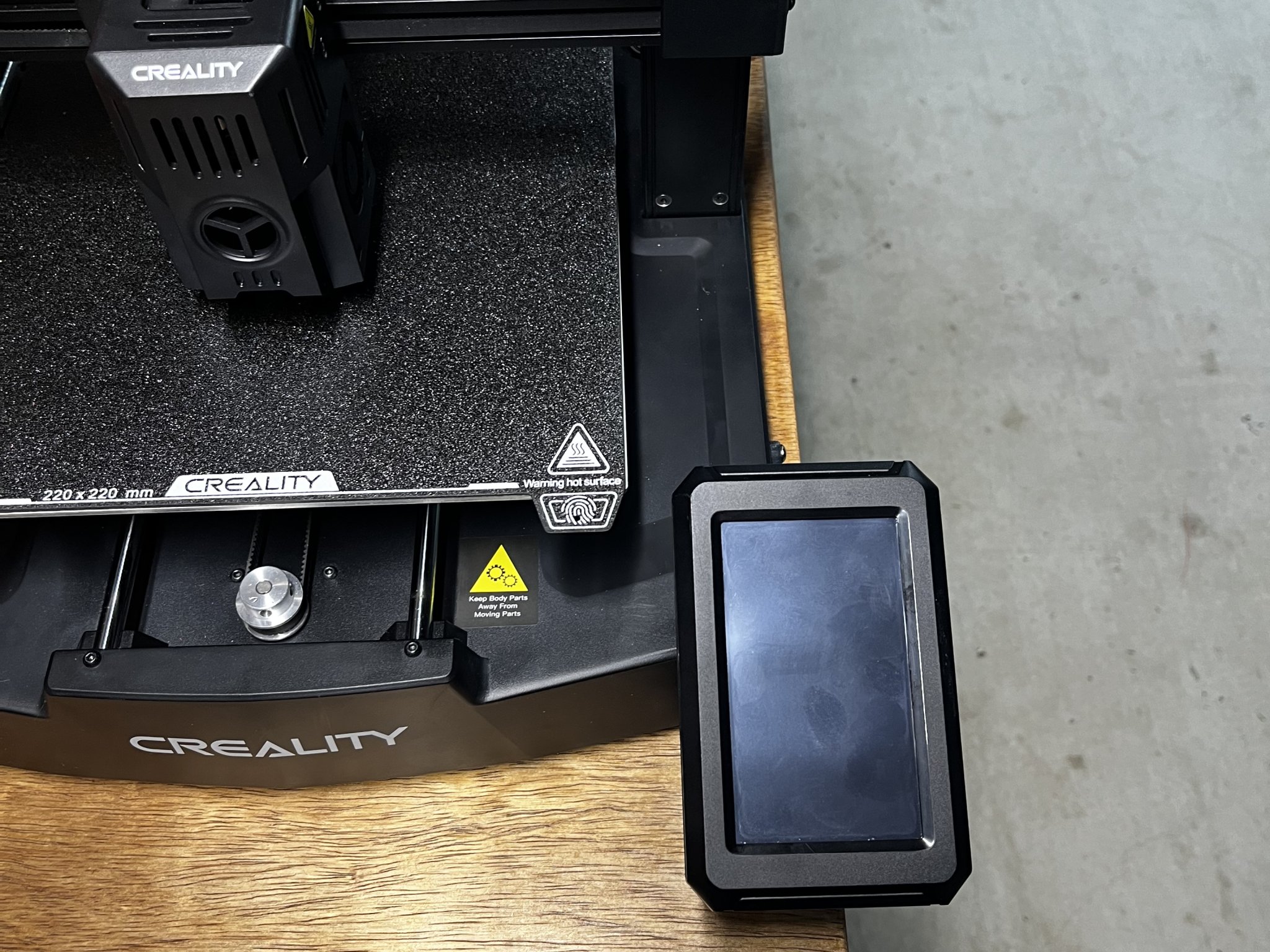 Giá đỡ màn hình V3 KE Nebula với hỗ trợ cứng hơn