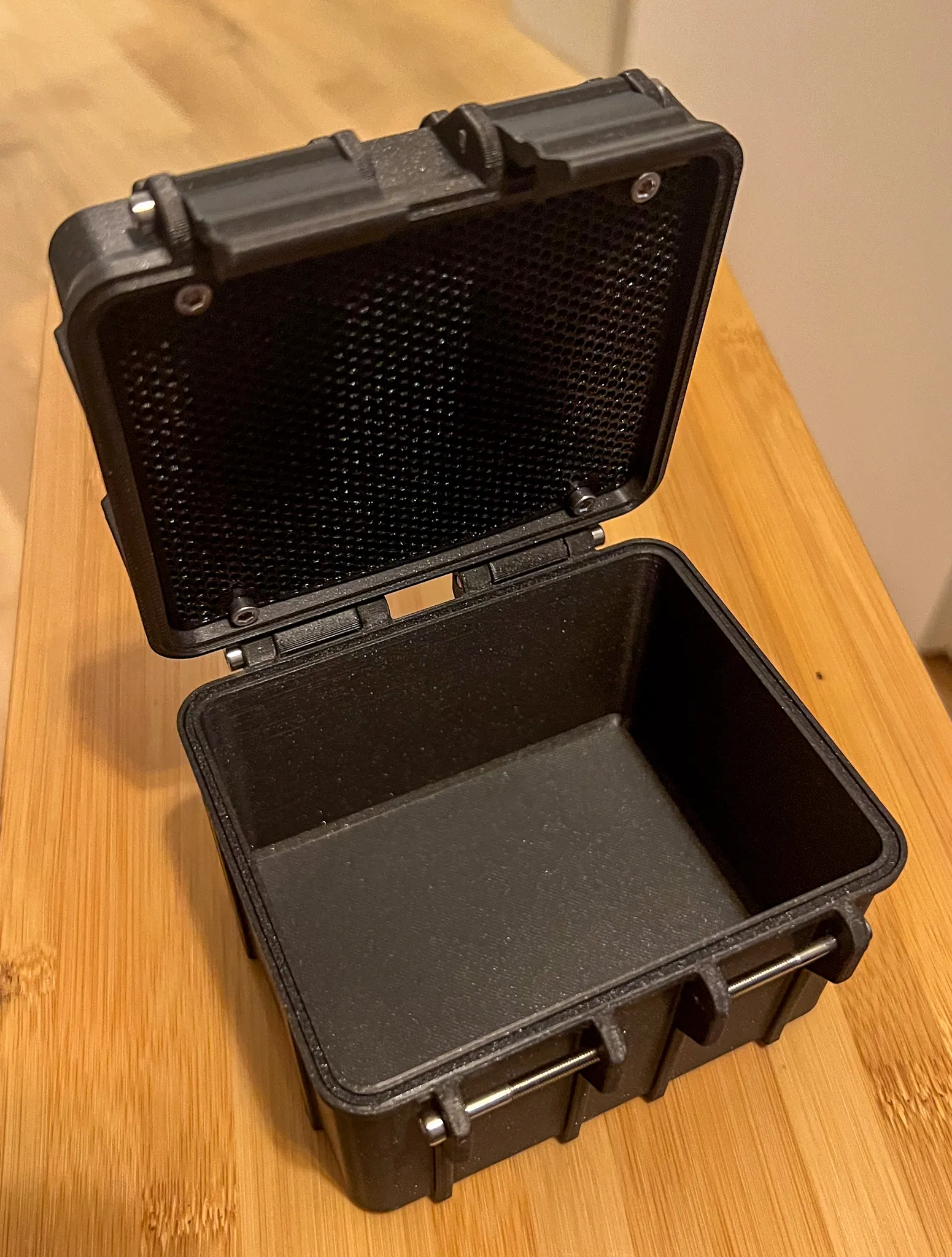 Hộp khô chắc chắn cho vật liệu hạt granule