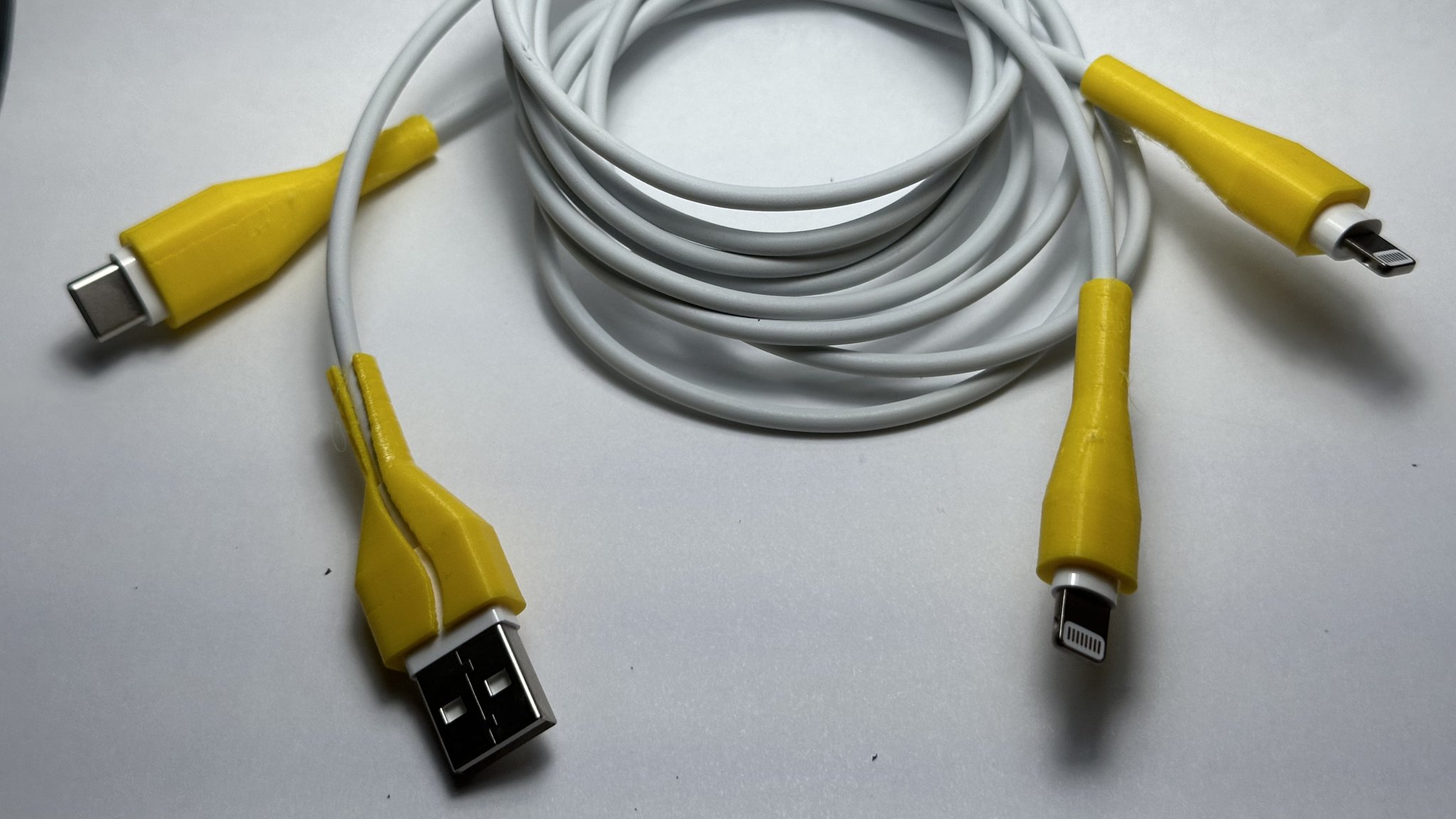 Bộ bảo vệ cáp cho kết nối USB-A, USB-C và Lightning