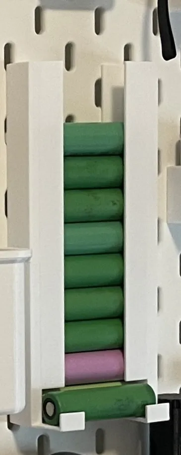 Giá đỡ pin 18650 cho Skadis - 12 chỗ để pin