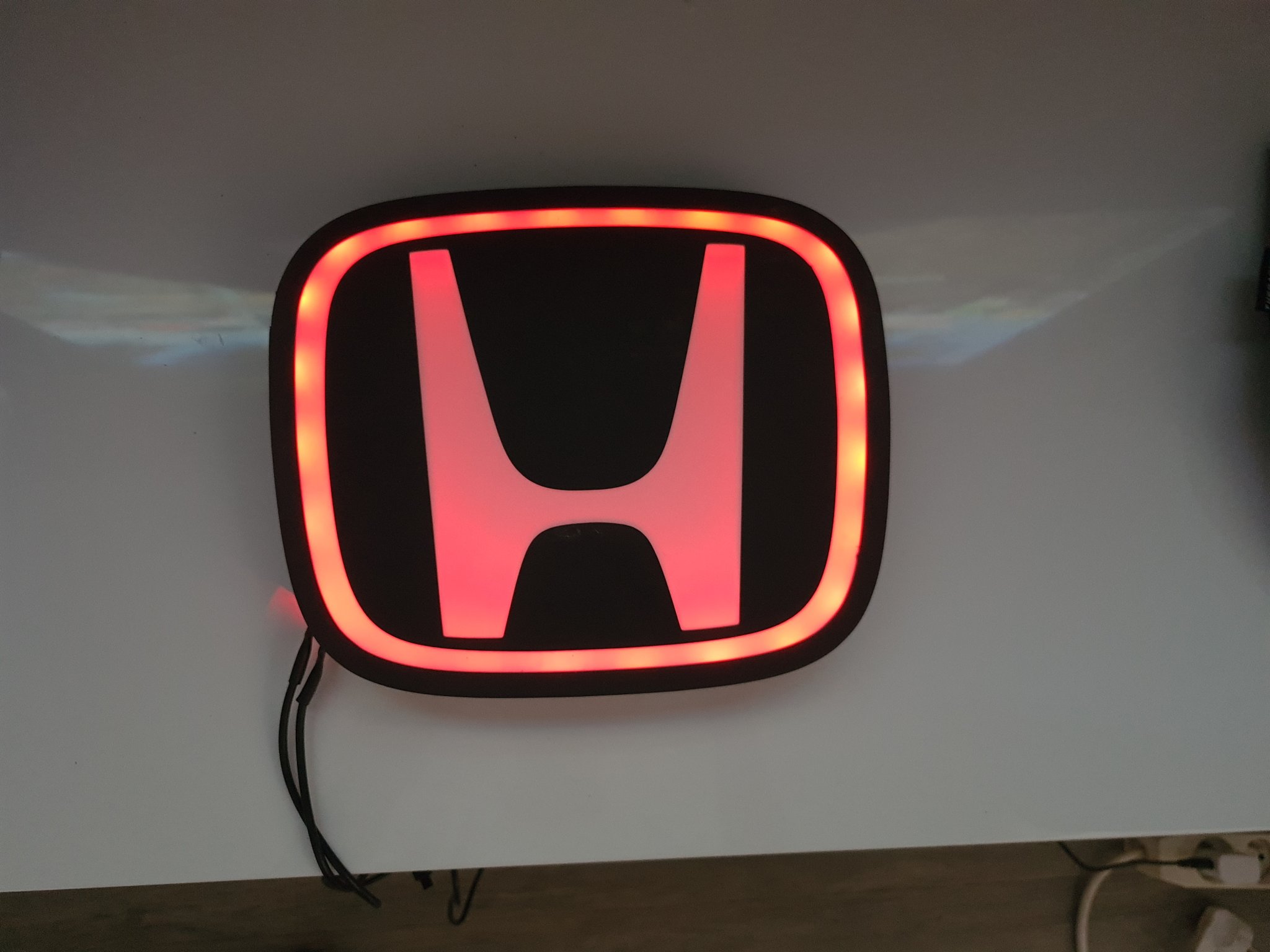 Hộp đèn Honda với logo in 3D và đèn LED