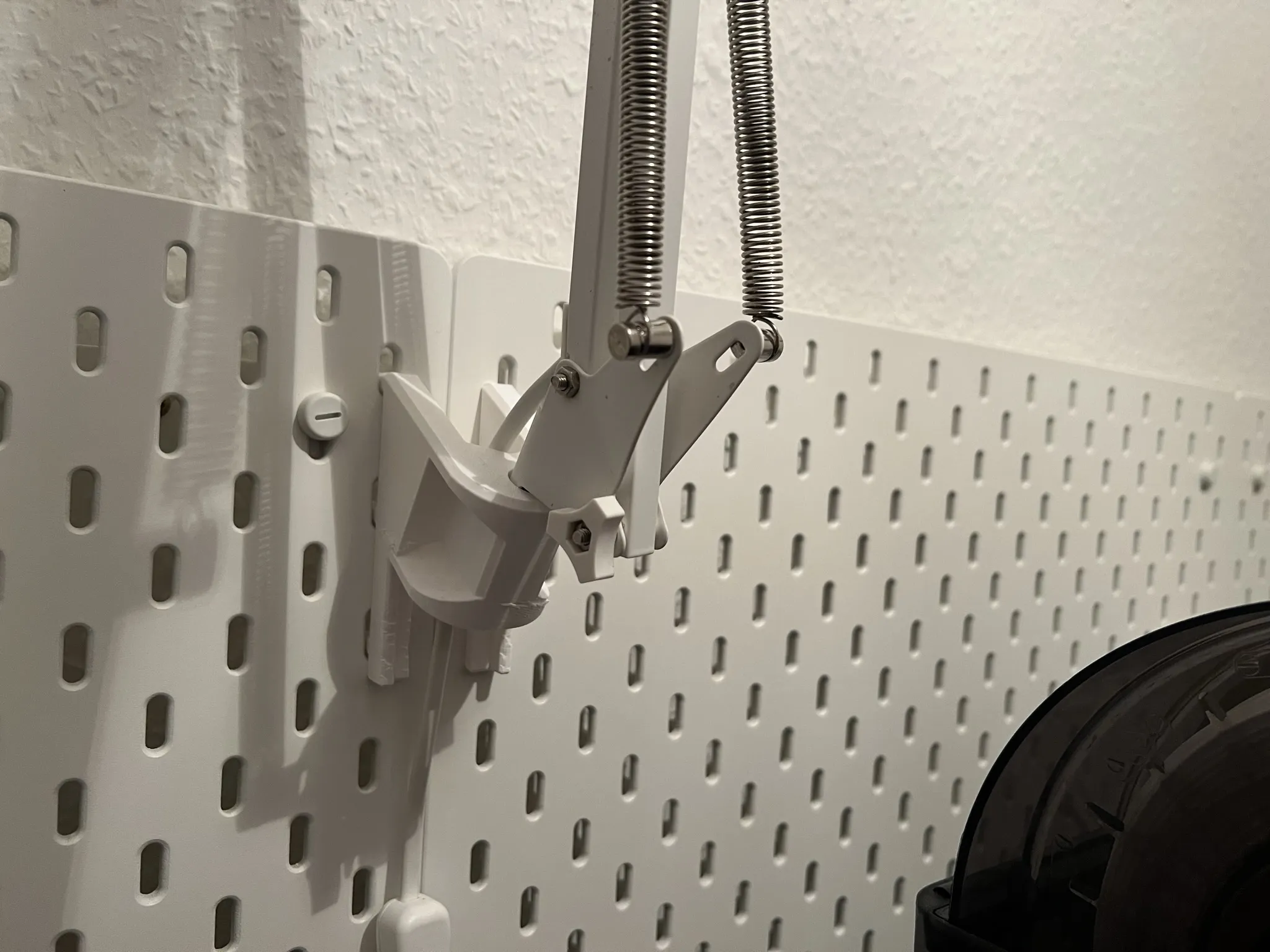 Giá đỡ đèn góc IKEA Skadis Tertial 20°, 25° và 30°