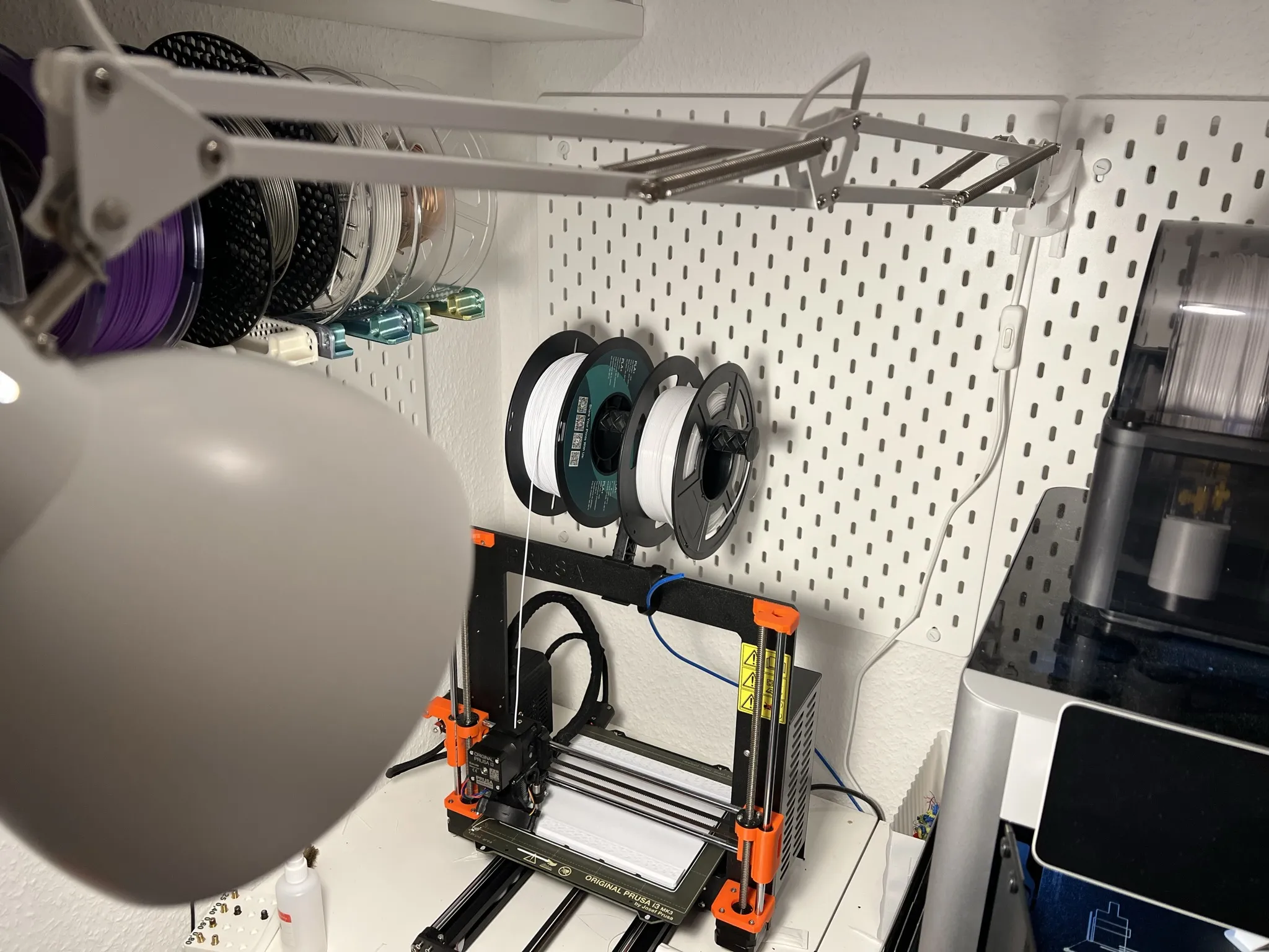 Giá đỡ đèn góc IKEA Skadis Tertial 20°, 25° và 30°