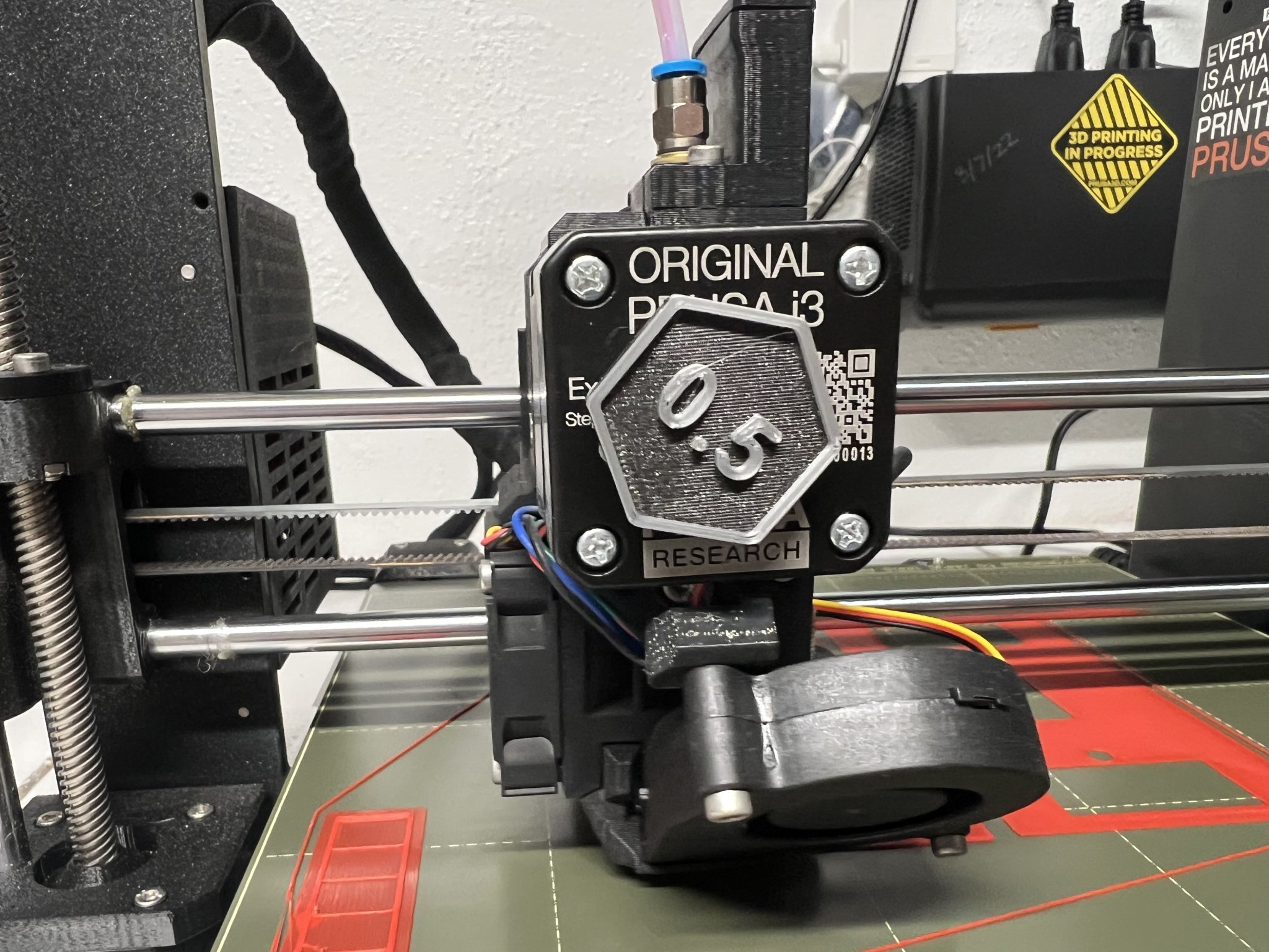 Biểu tượng kích thước vòi phun từ tính hình lục giác