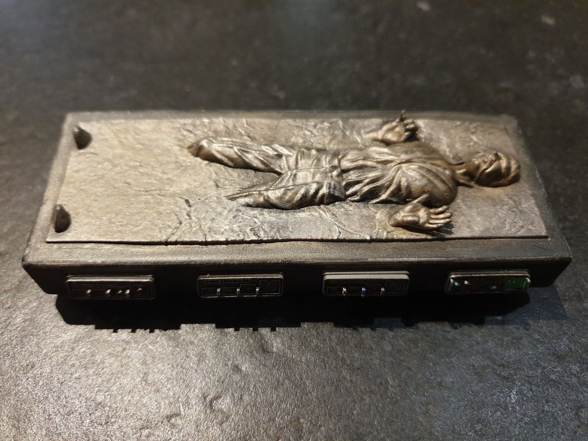 Han Solo trong Carbonite từ Star Wars