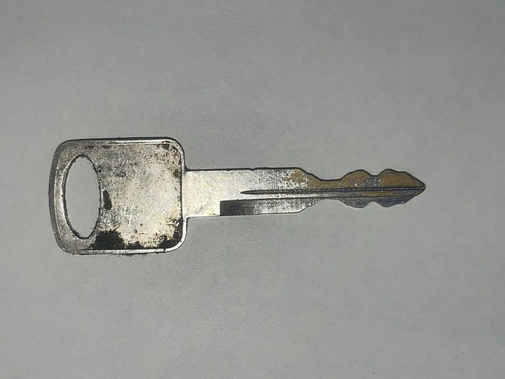 Sửa chữa móc khóa Ford