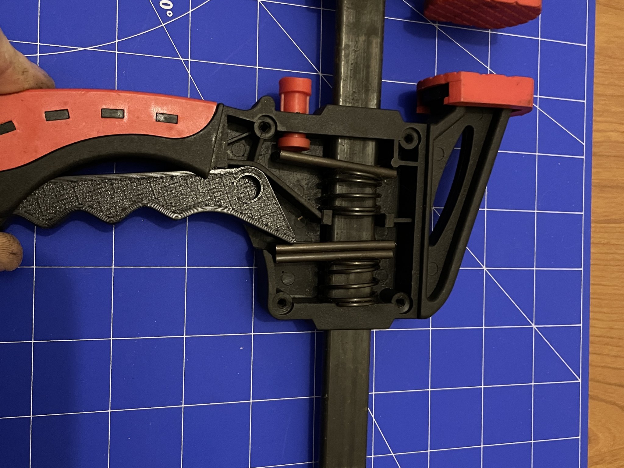 Cần điều chỉnh tay cầm cho kẹp Ellix