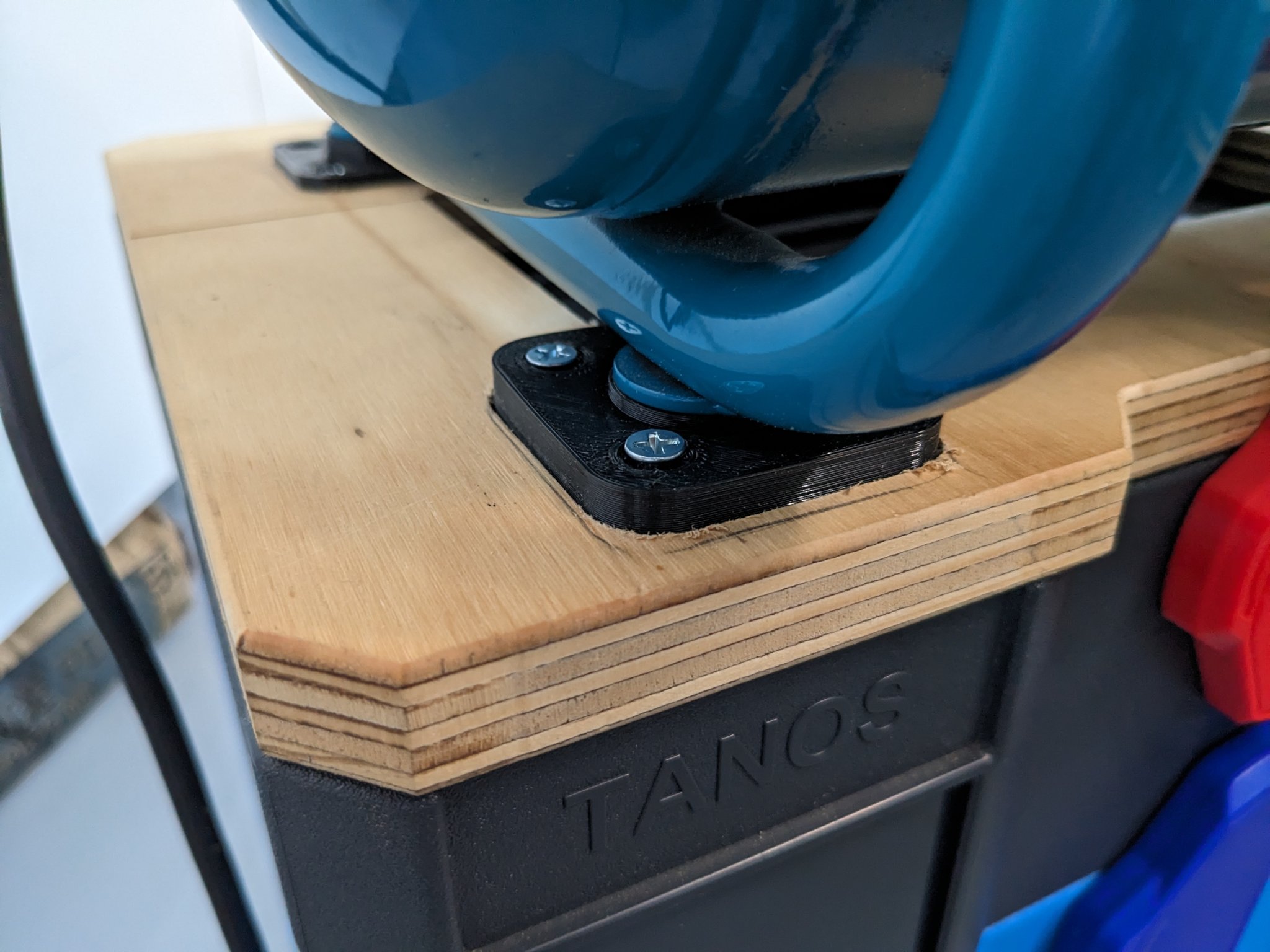 Chân đế TPU cho máy nén khí Makita AC001